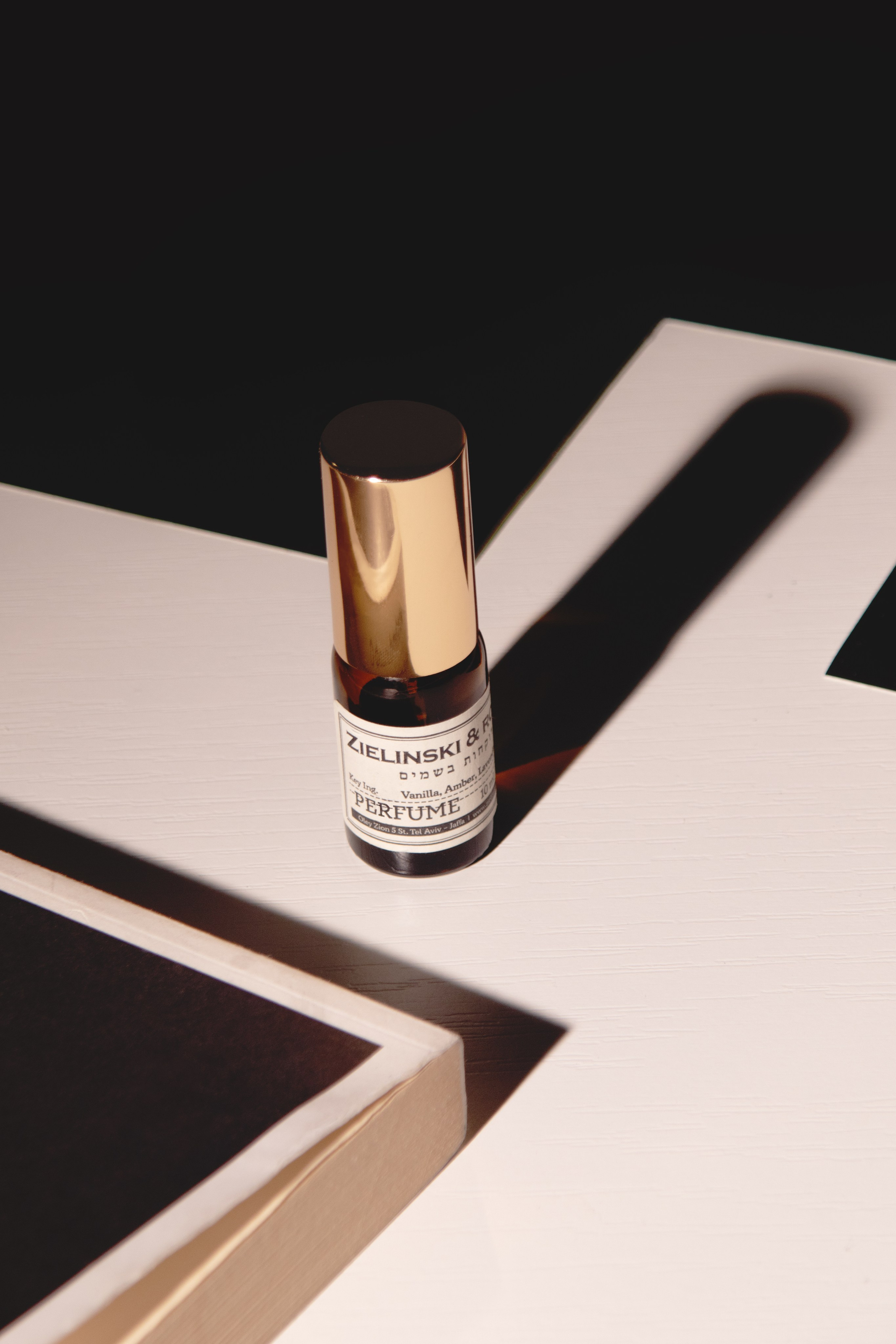 Zelinsky & Roses. Фотограф для брендов Любовь Батина (Спб/Мск)