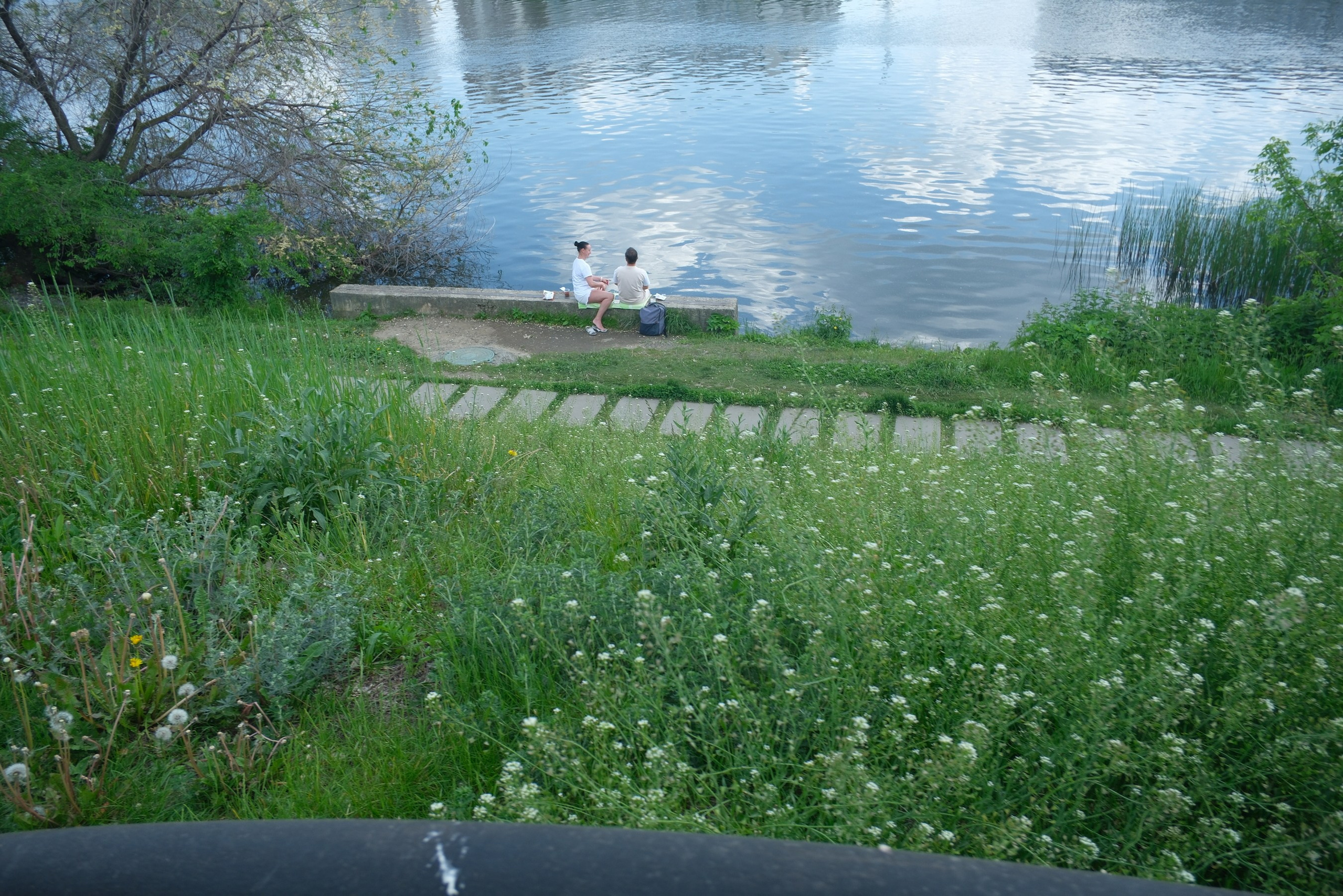 Парк 850 лет Москве. Снято на Voigtlander 18/2,8 Color-scopar. Улица, люди, жизнь…