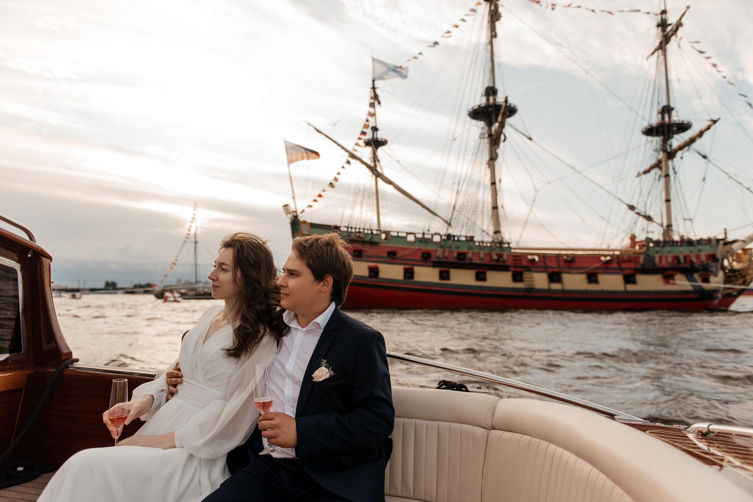 свадебная фотосессия на&nbsp;катере Venezia Nord