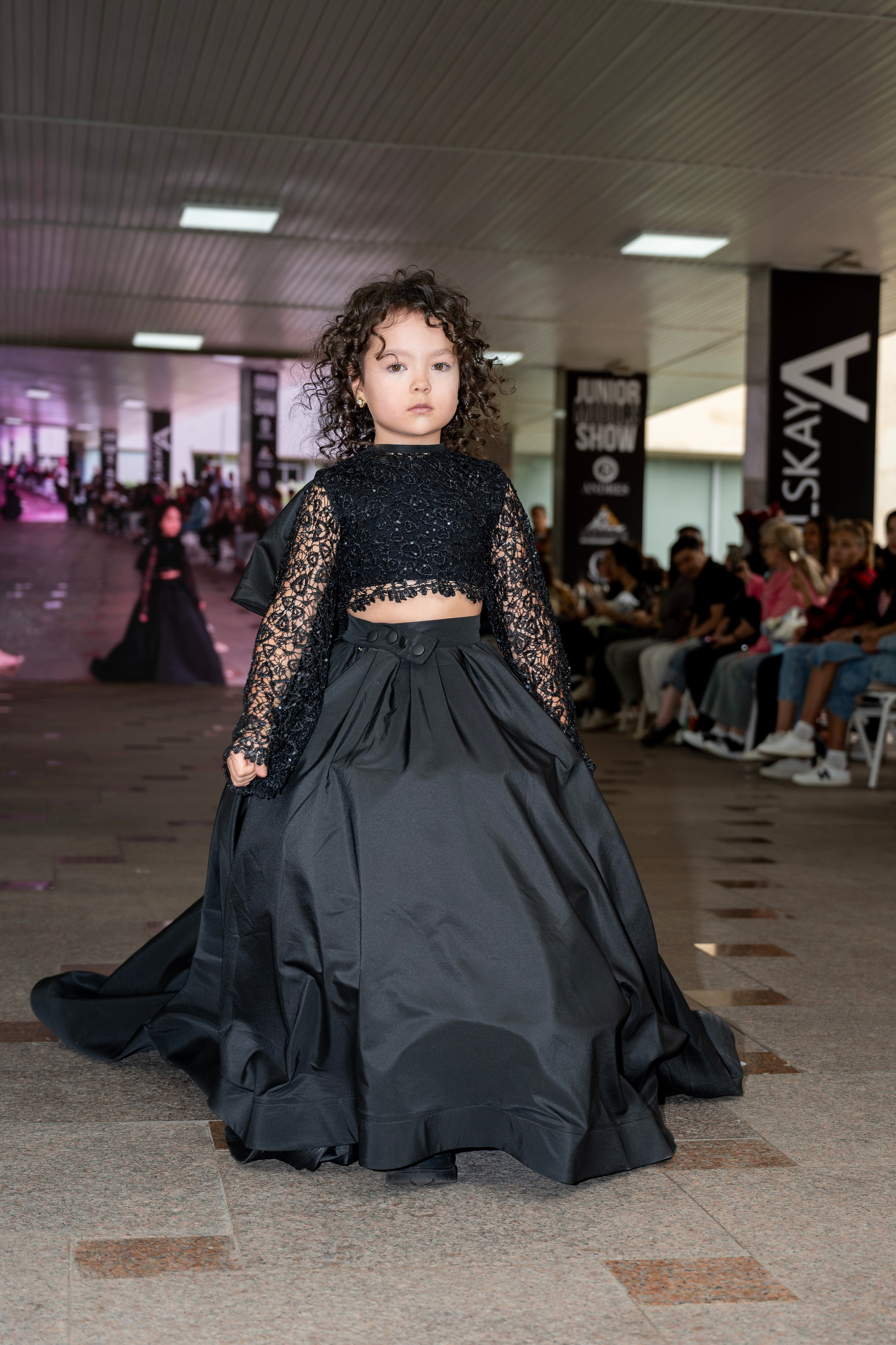 Фотосъемка мероприятия  Junior Fashion week. Фотограф в Алматы Егор Поленов