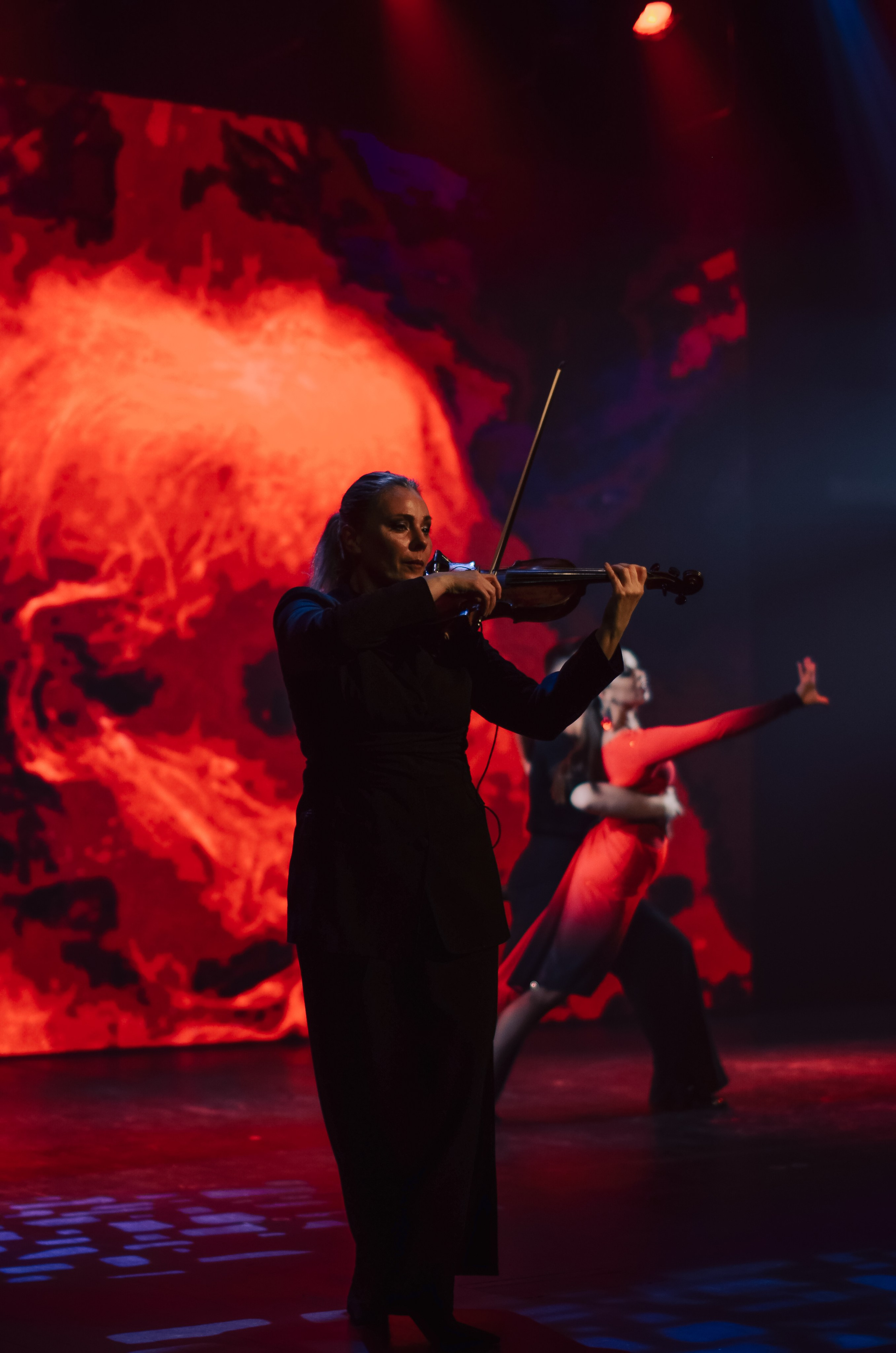 Фоторепортаж танцевального мероприятия. Денисова Аля — фотограф для парных съемок и индивидуальных историй в Барнауле