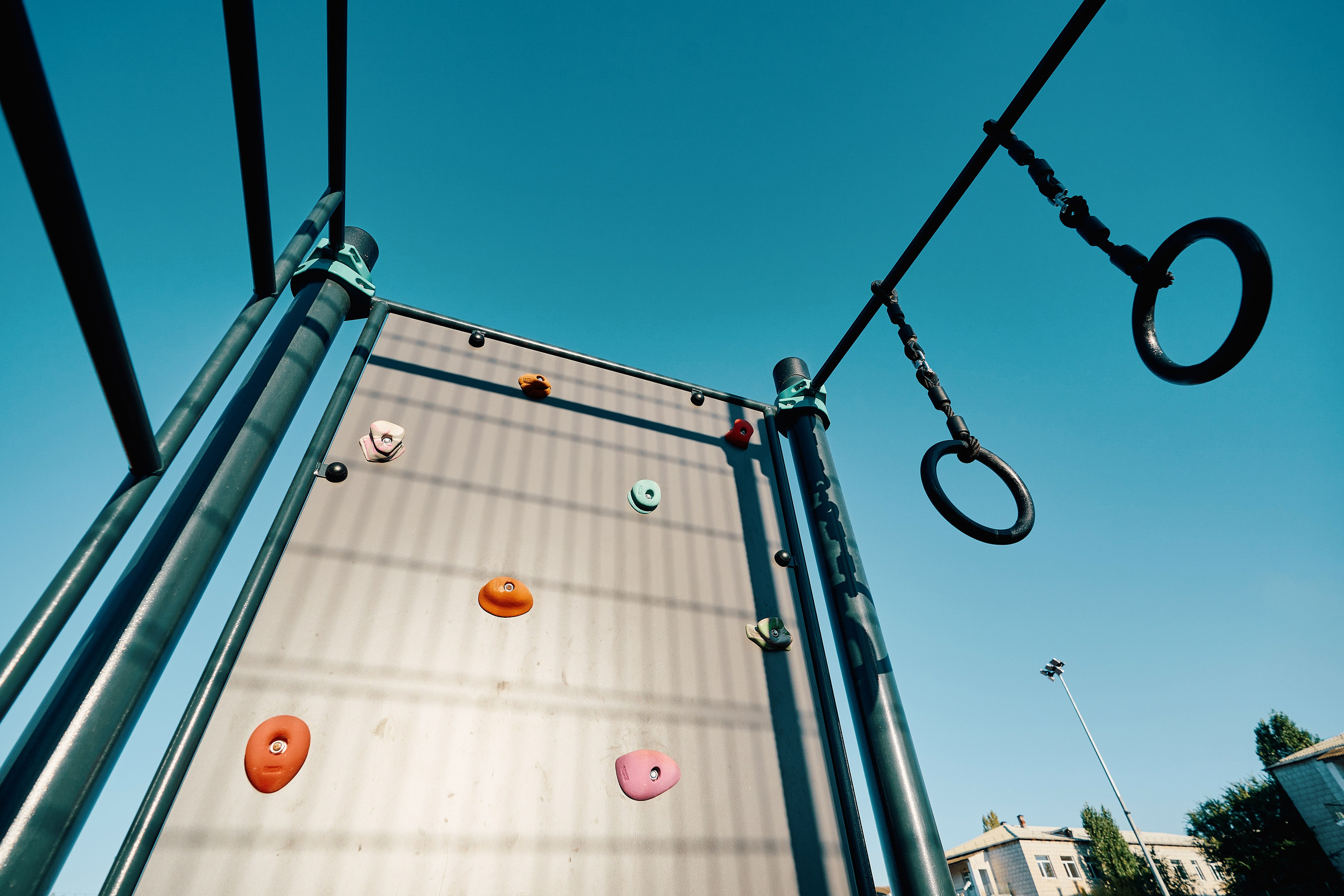 Спортивная площадка KENGURU PRO. Фотограф Никита Барановский