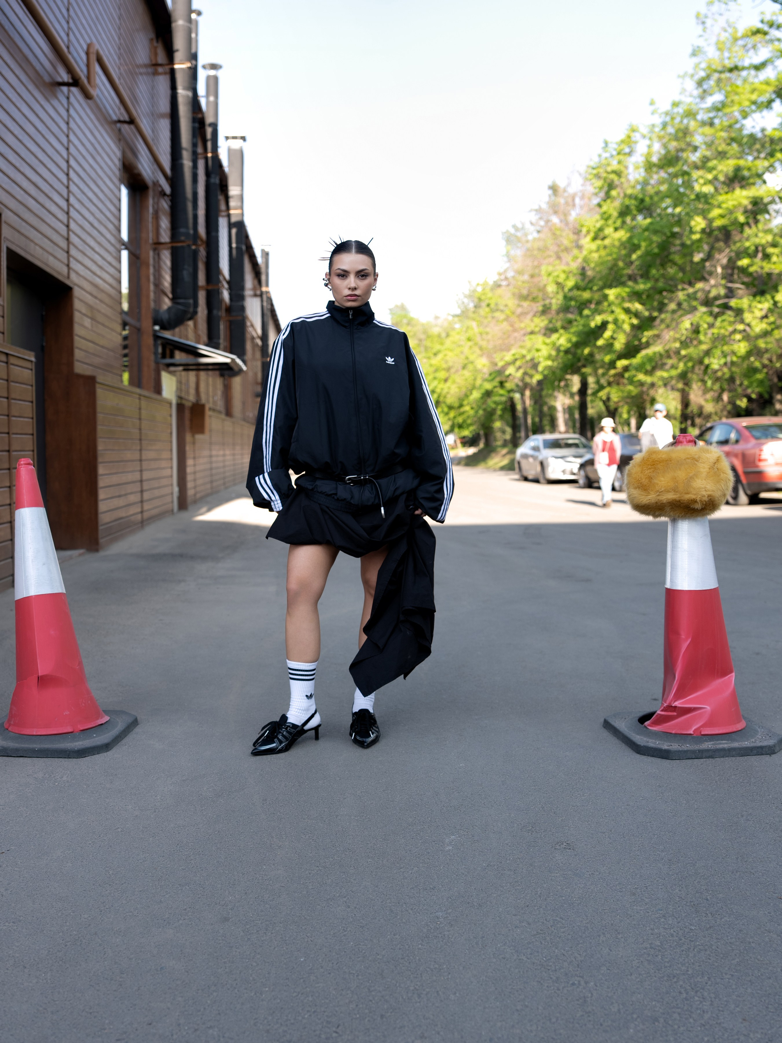 Visa Fashion Week Almaty Pre-Fall 2026 April StreetStyle Day 2. Сайт Алматинского НЮ АРТ, будуар и фэшн фотографа Дениса Карпенко