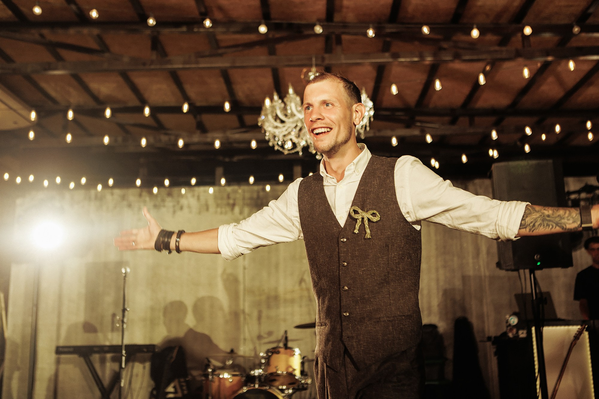 Костя и Даша 1.08.25. Свадебный фотограф Владивосток Алина Гевондова