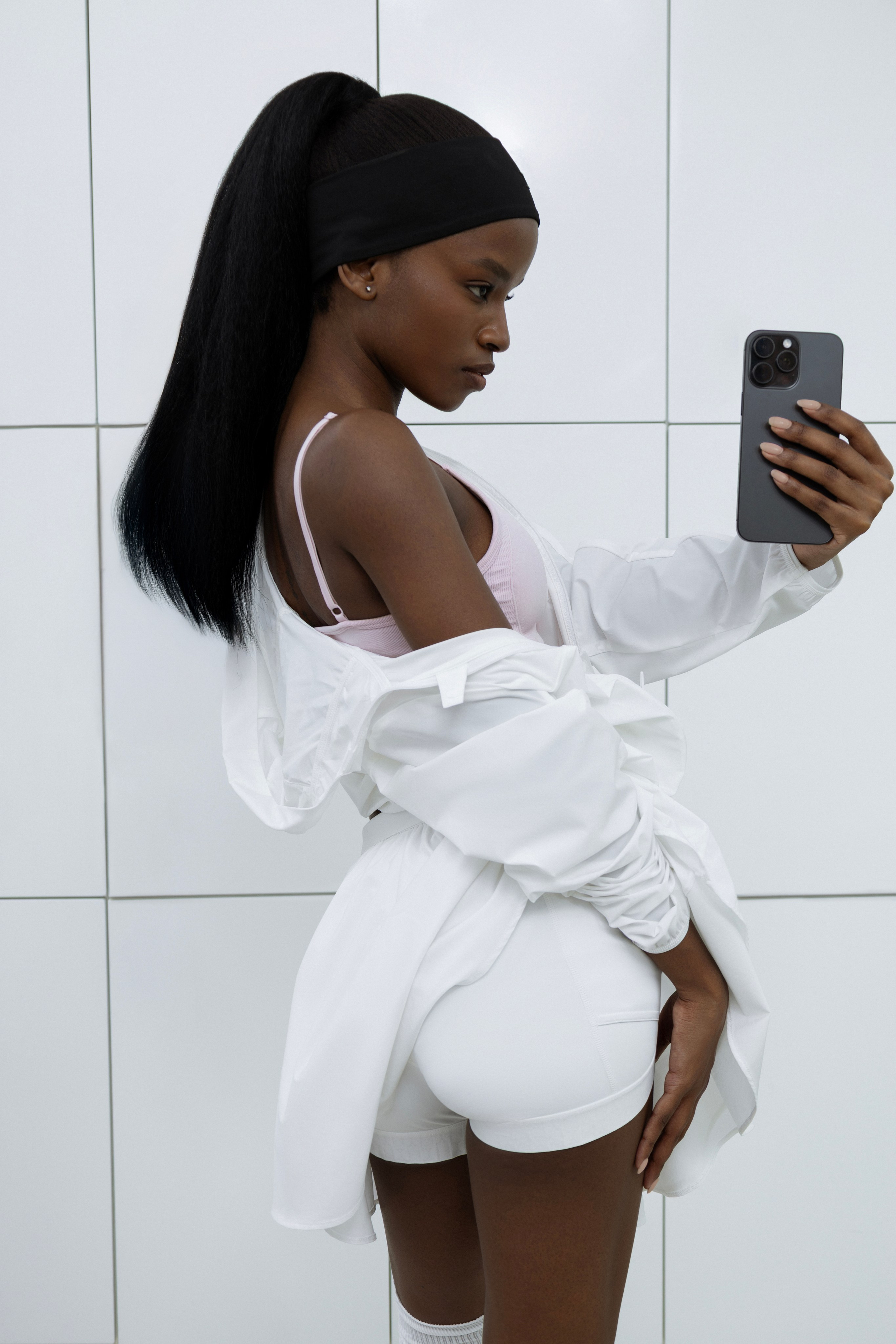 IRNBY. Ретушер для брендов одежды в Москве Струцкая Кристина