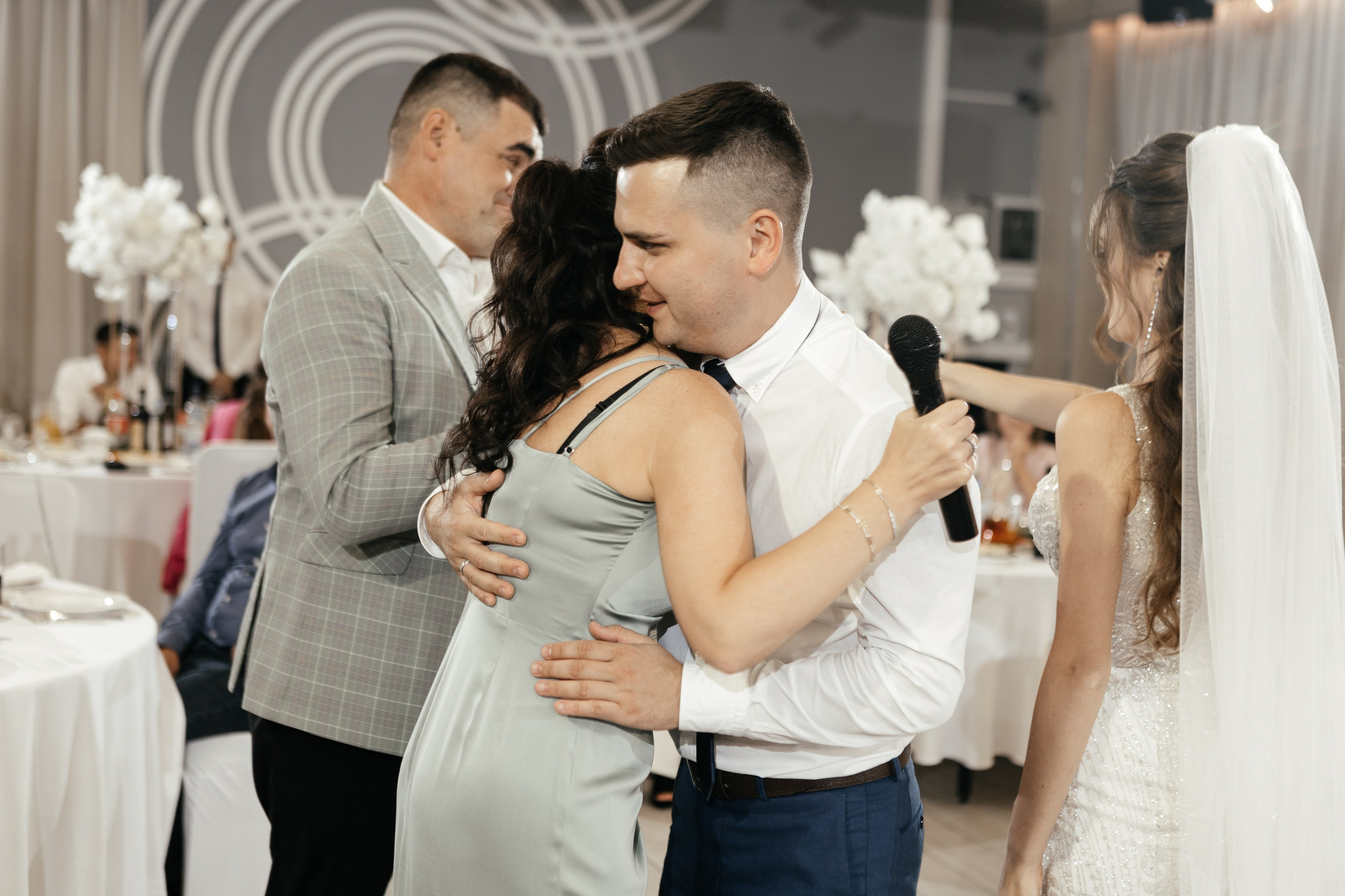 Свадебный фотограф Уфа — Руслан ГабдлисламовЖивые эмоции, красивые кадры, воспоминания на всю жизнь.Работаю по всей Республике Башкортоста. Свадебный фотограф Уфа Руслан Габдлисламов