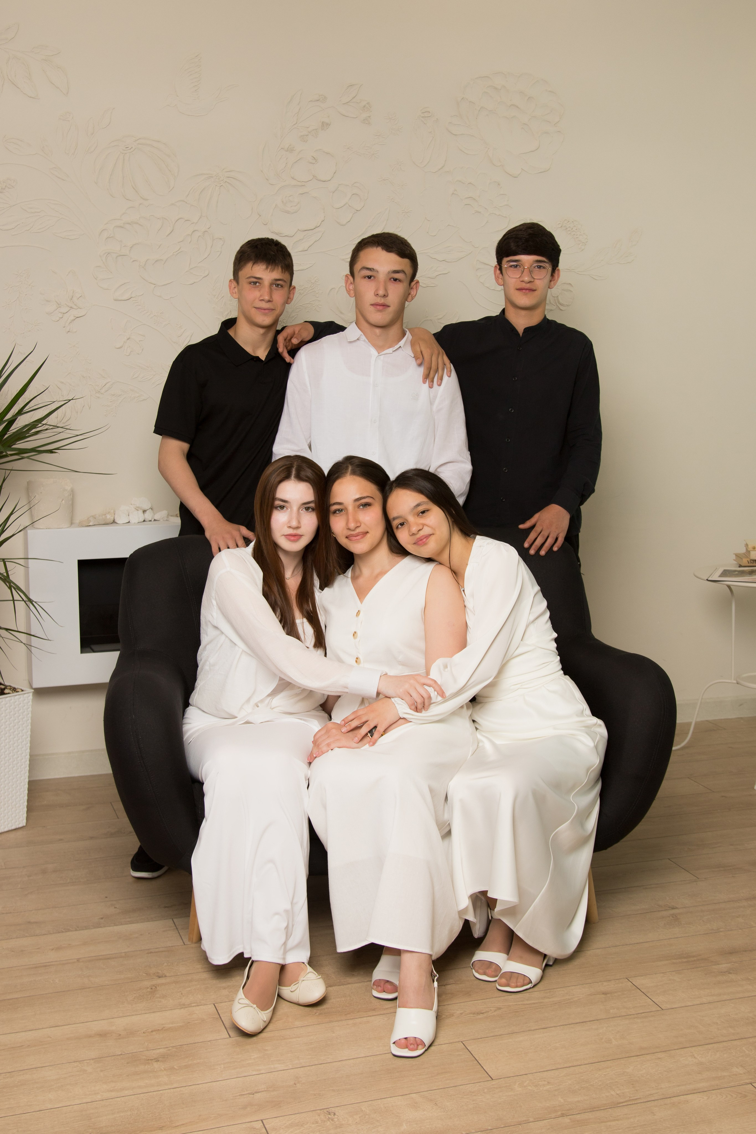 9  и 11 классы. Школьный фотограф в г. Нальчик Галимат Абитова