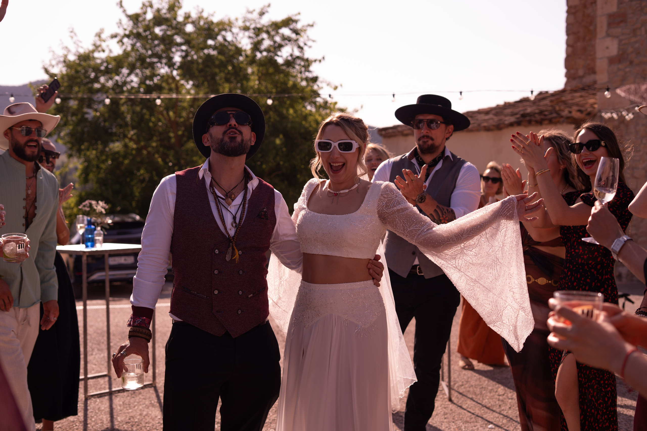 Stasy and Roberto. Wedding Photographer in Barcelona and Medellin