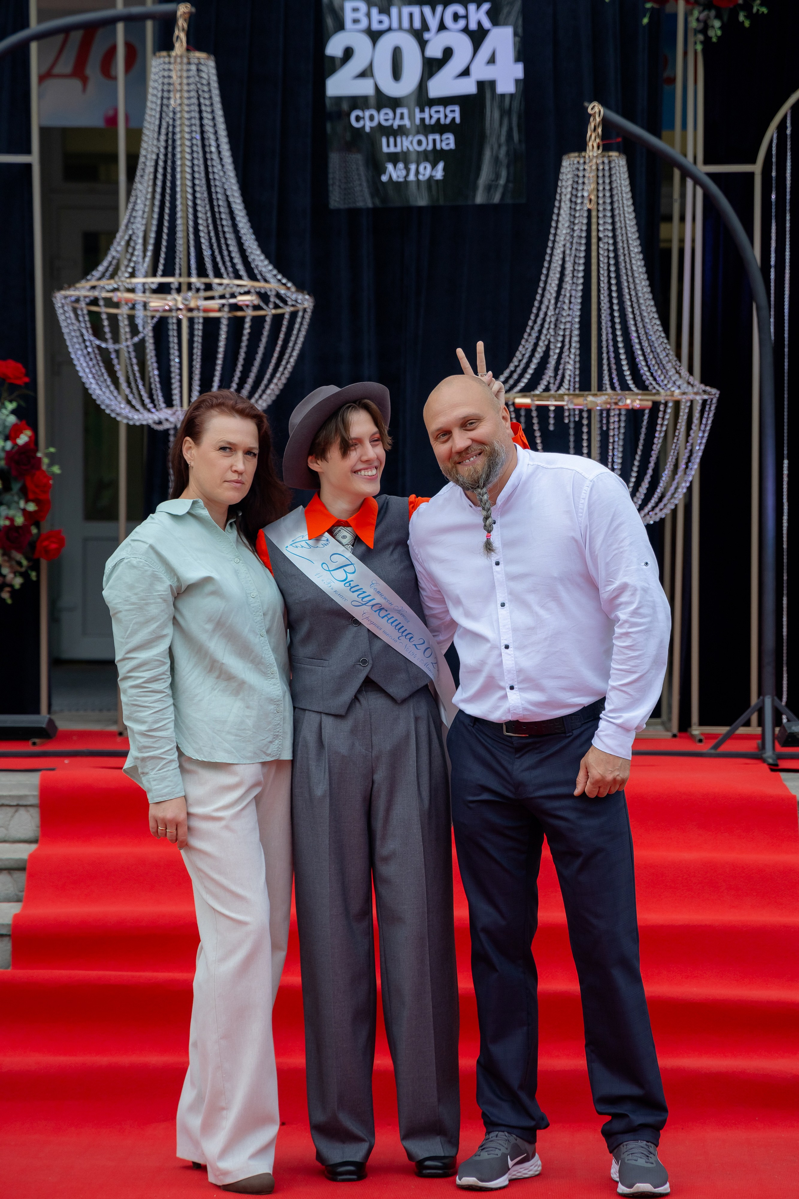 Школьный выпускной 2024 год в Соколе (Минск). Свадебный фотограф в Минске/Беларуси Сергей Спиридонов