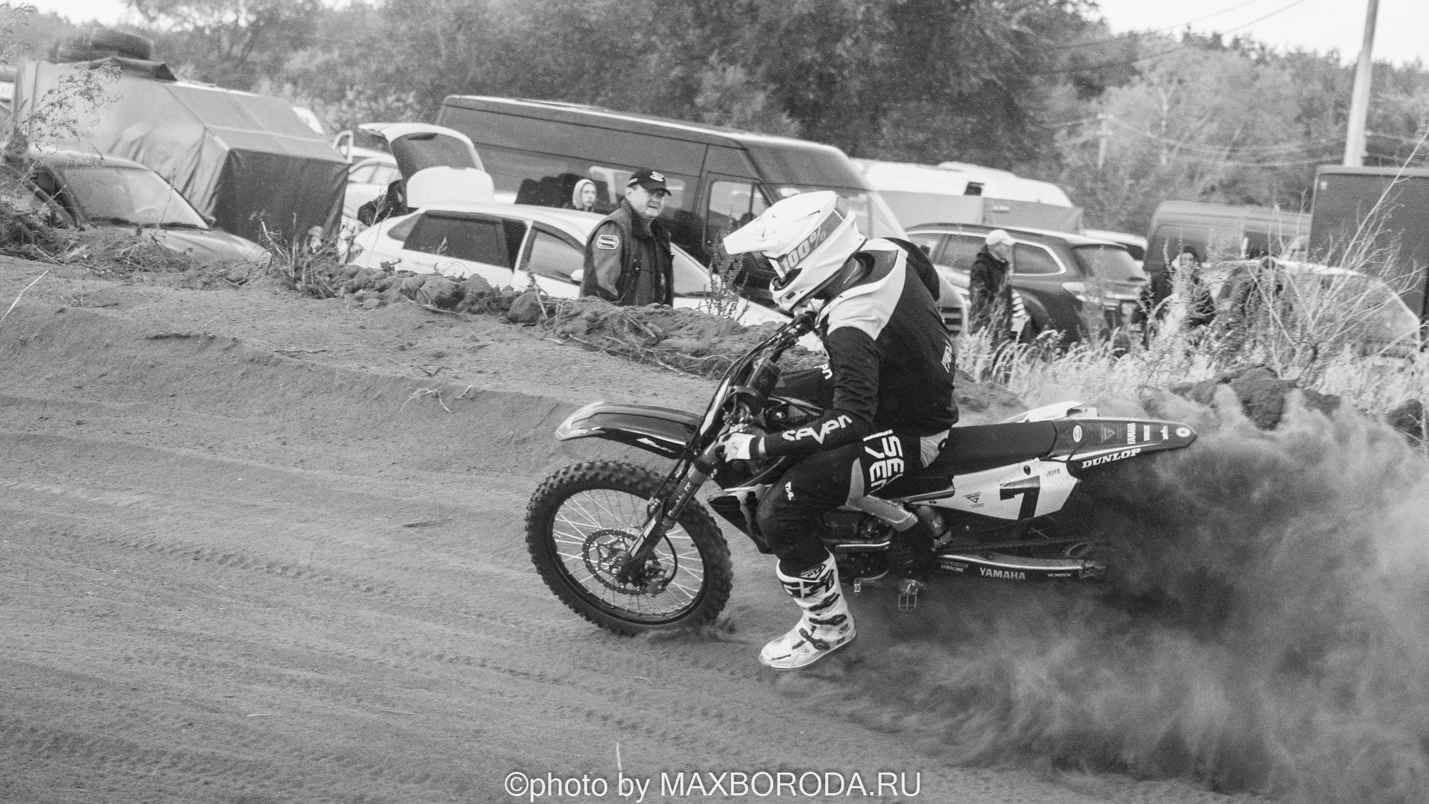 спортсмен Сафиуллин Олег на соревнованиях по мотокроссу - Кубок "РУССКИЕ МОТОЦИКЛИСТЫ"