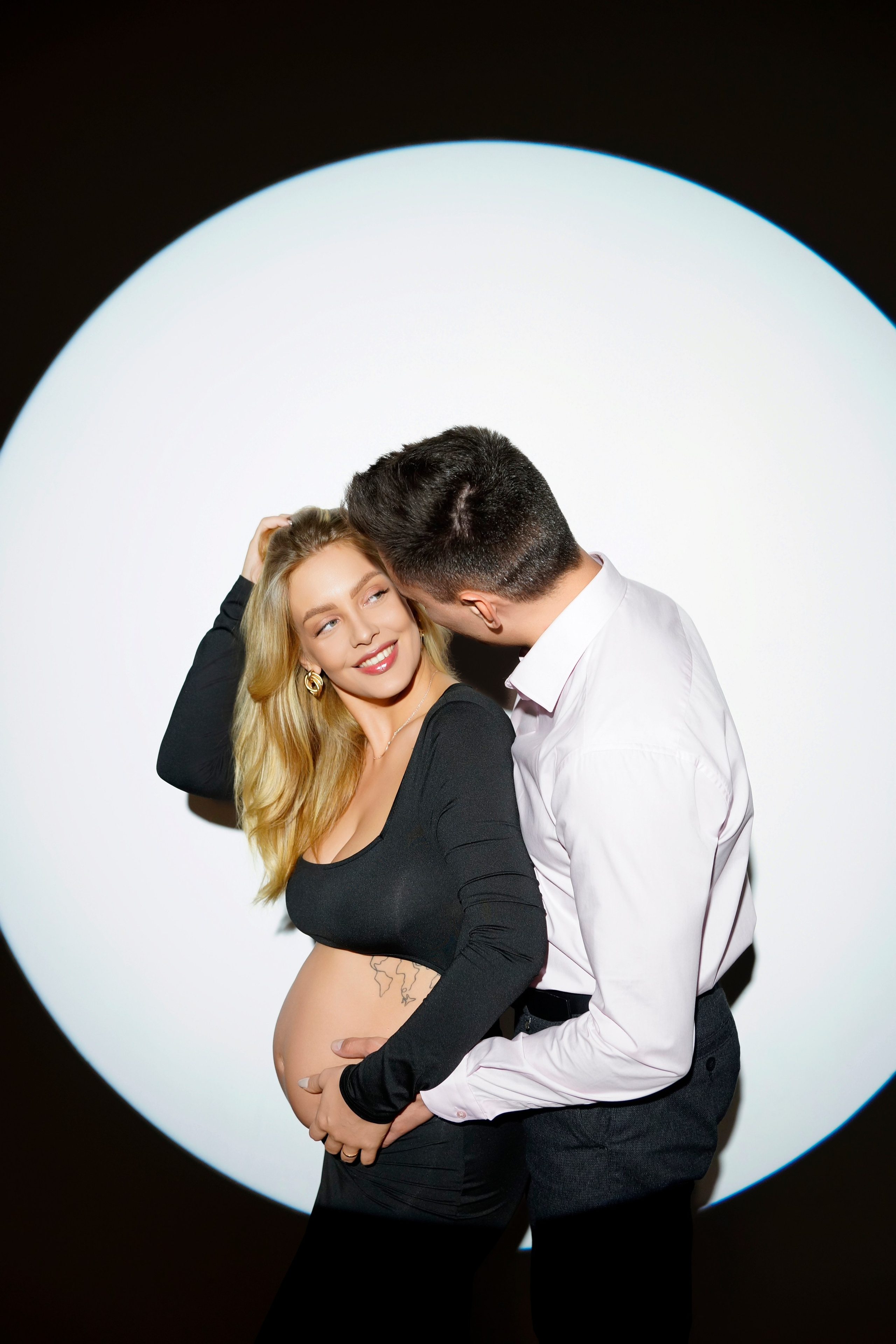 Съёмка беременности в моей фотостудии «НЕБО». Женский фотограф в Химках Алёна Ленёва