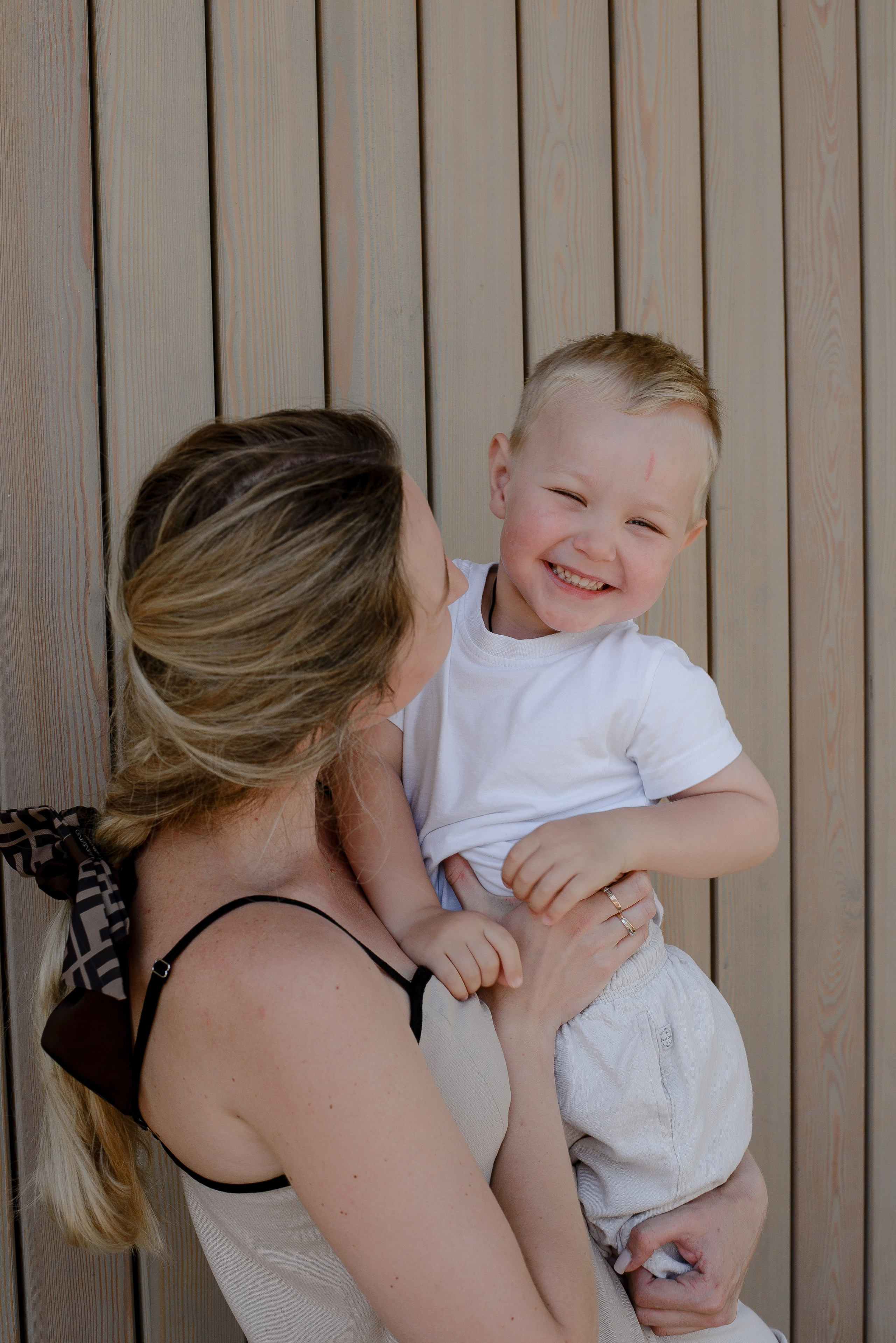 Семейный альбом. Дина — ваш фотограф в Коломне и Москве. Живые портреты, любимые люди, важные события. Всё, что хочется помнить