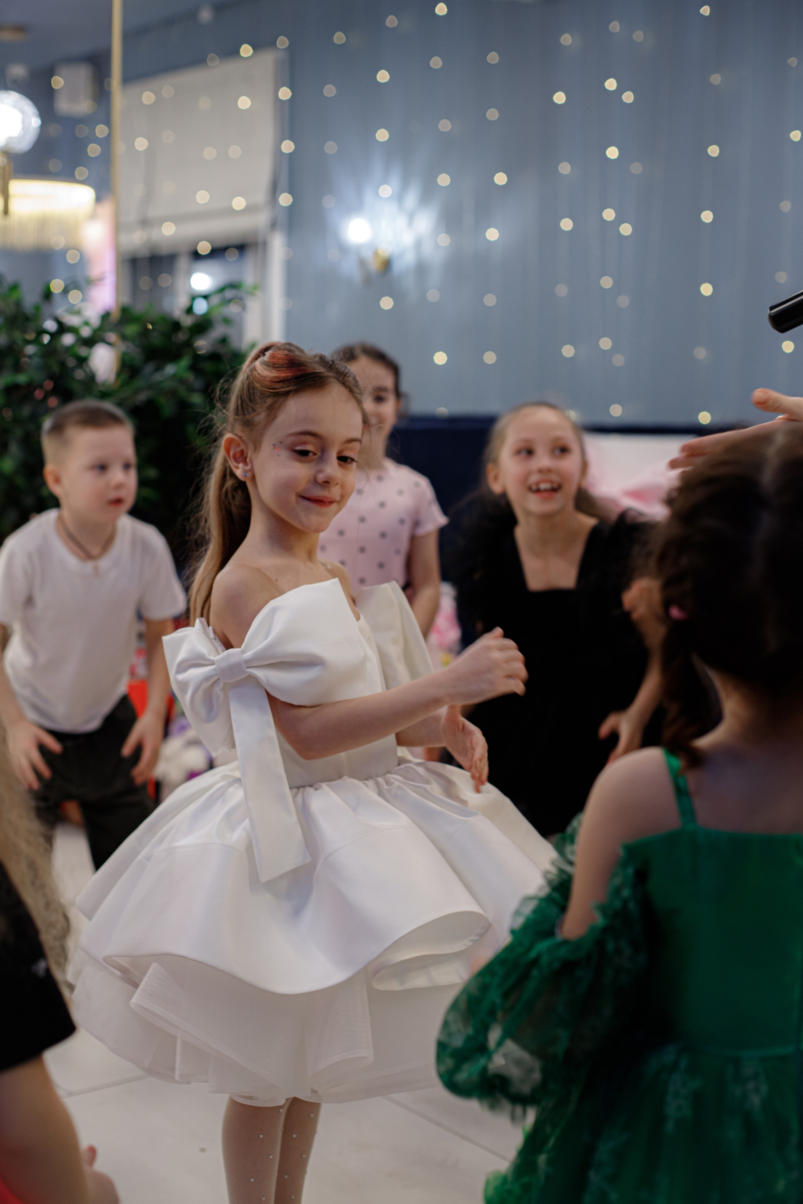 ASIA'S BIRTHDAY PARTY. Photokarish