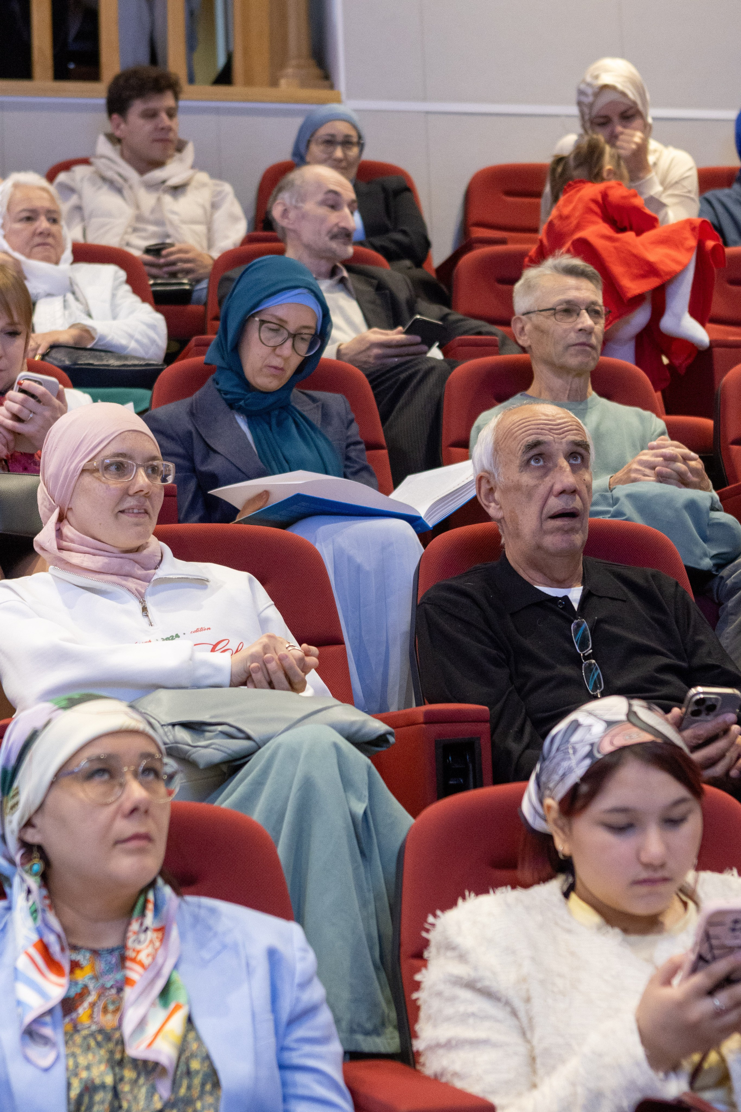 Репортаж с презентации книги — «Москва: город вязевый». Рекламный, предметный, репортажный, семейный фотограф и художник в Москве