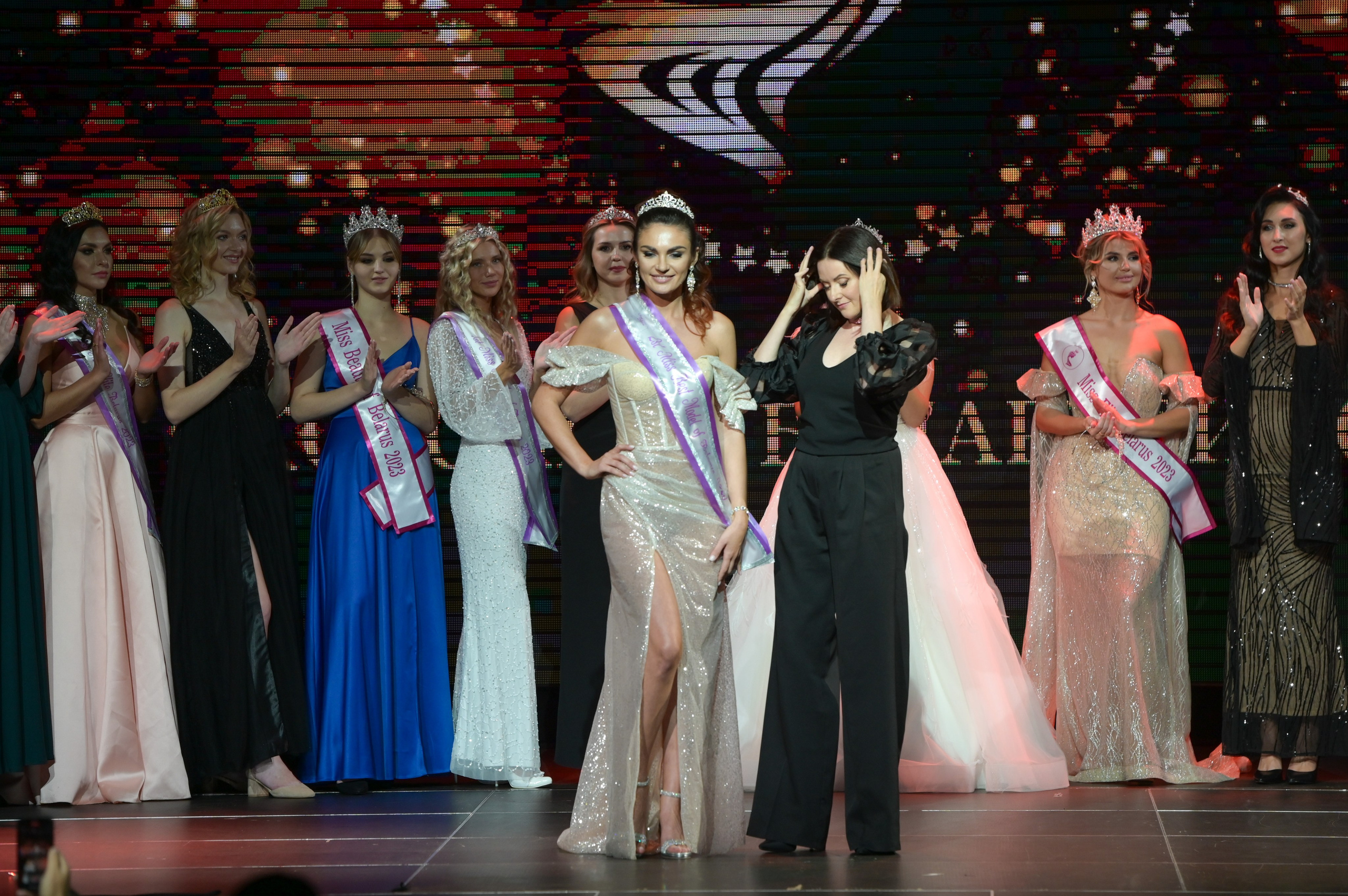 Фотографии с конкурса красоты. Фотоуслуги, услуги фотографа, фотографирование важных событий