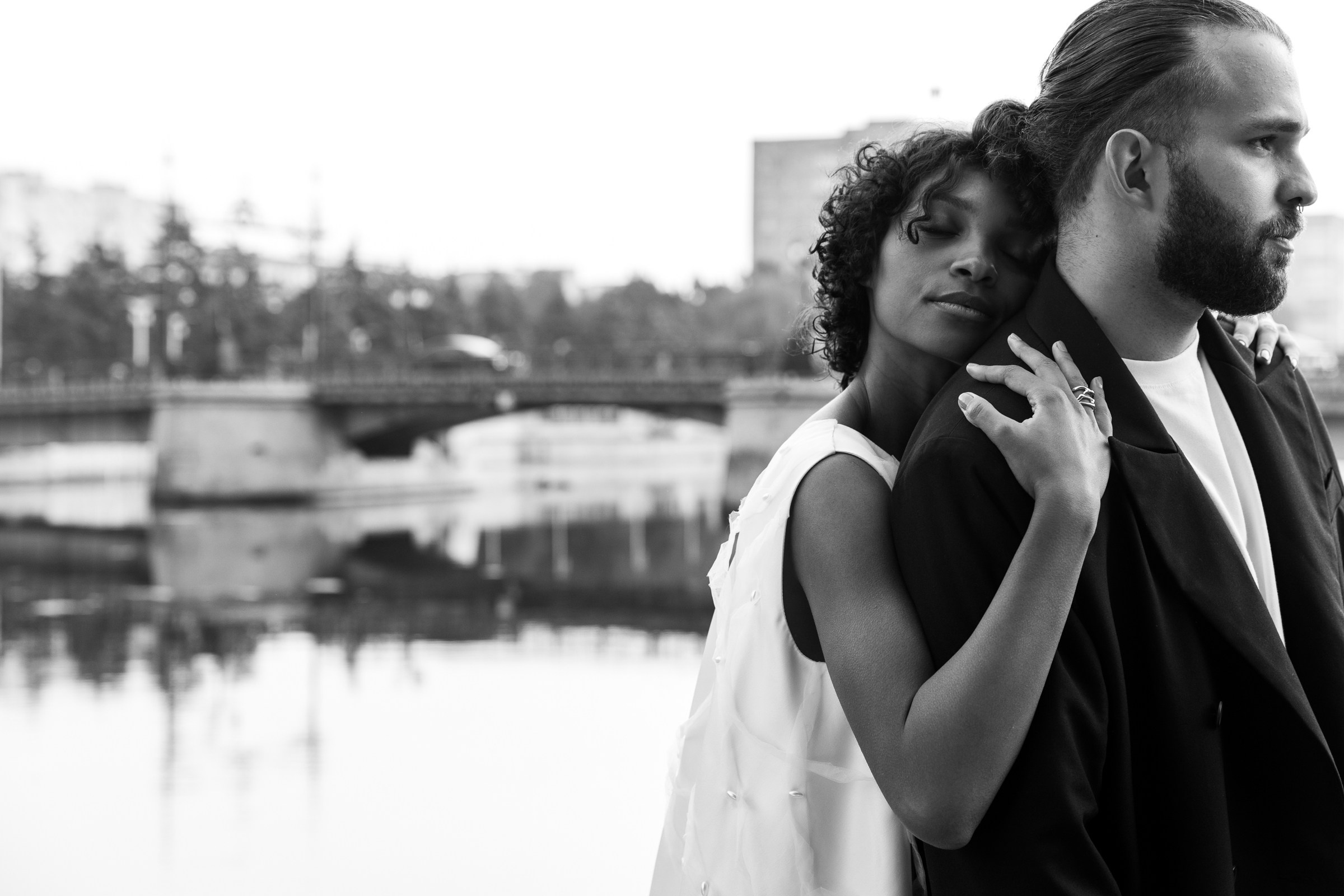 Свадебная фотосессия в Калининграде на набережной. Свадебный фотограф в Москве Элина Ларченкова. Фото, которые цепляют