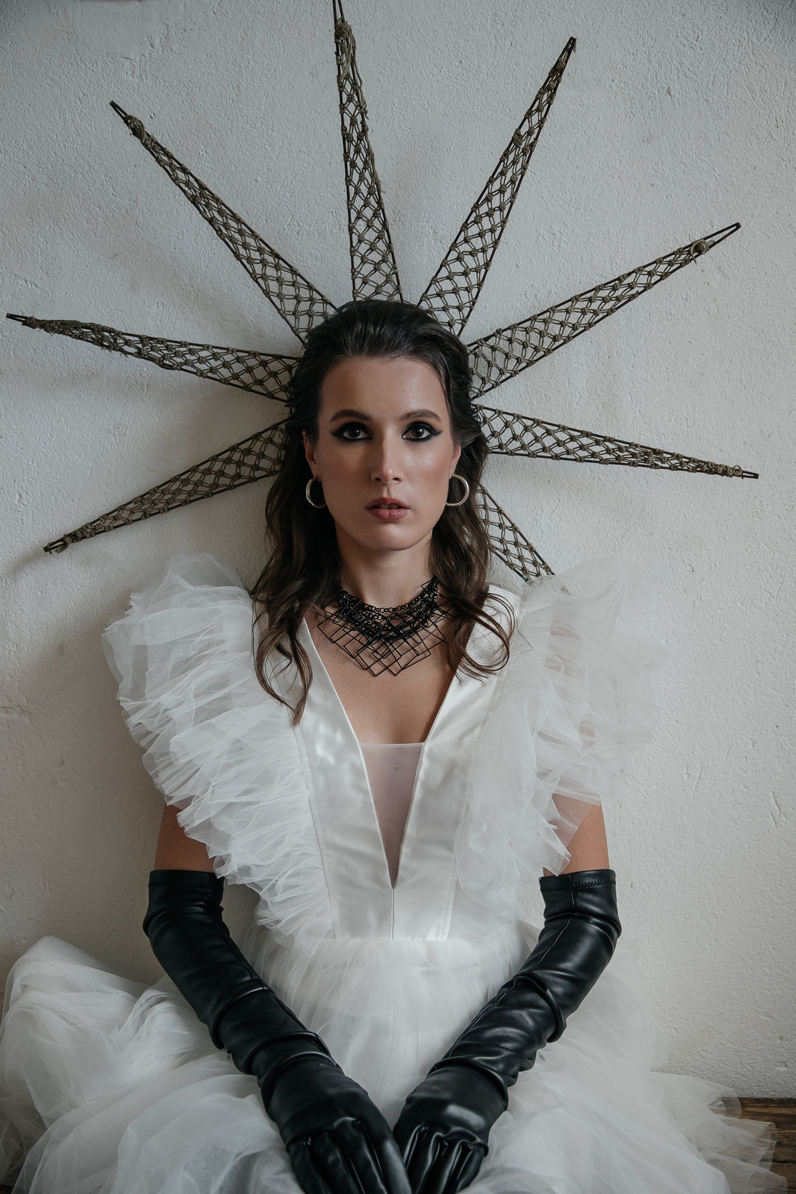 Свадебная фотосессия в мастерской. Свадебный фотограф в Москве Элина Ларченкова. Фото, которые цепляют