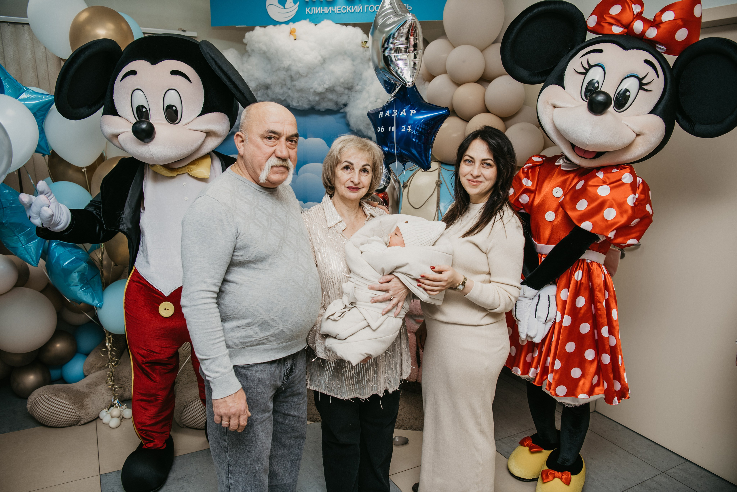 Выписка Назара. На Севастопольском. Фотограф на выписку из роддома в Москве и МО