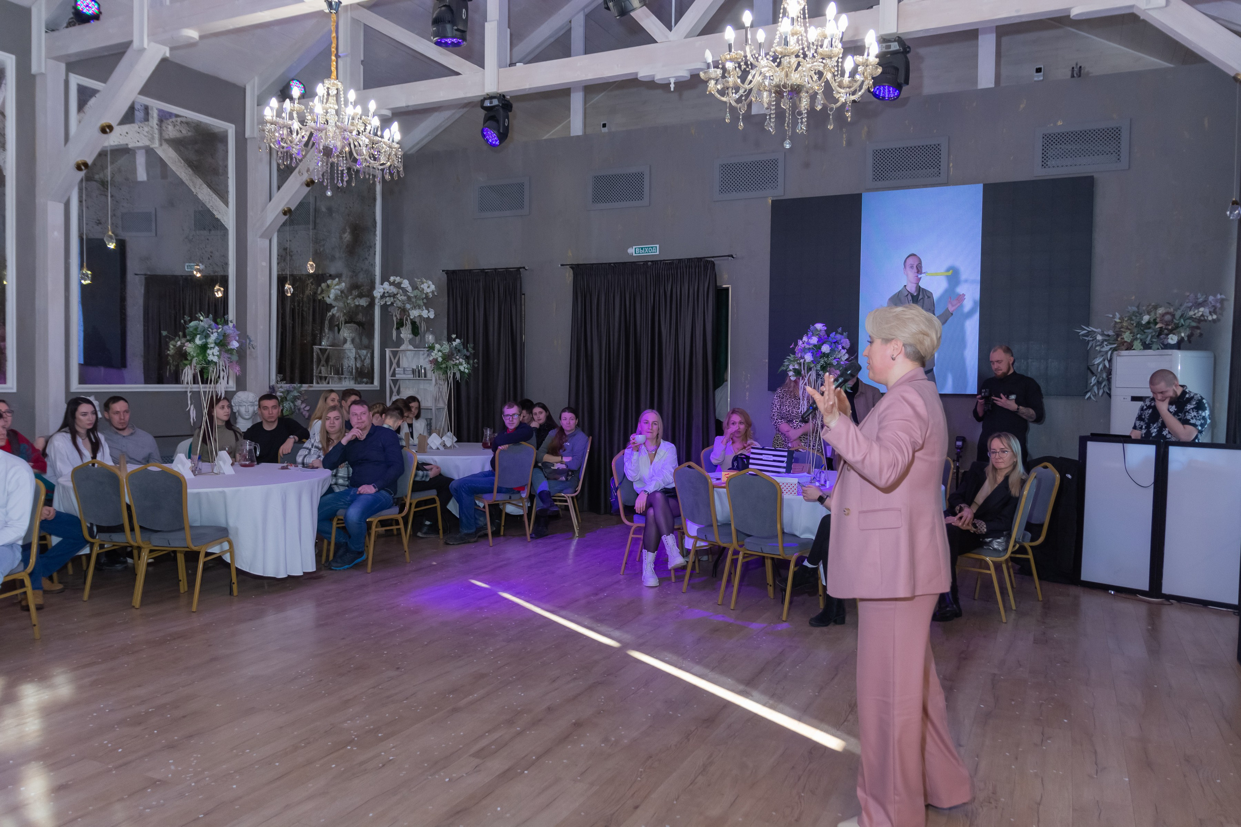 Свадебное чаепитие для молодоженов