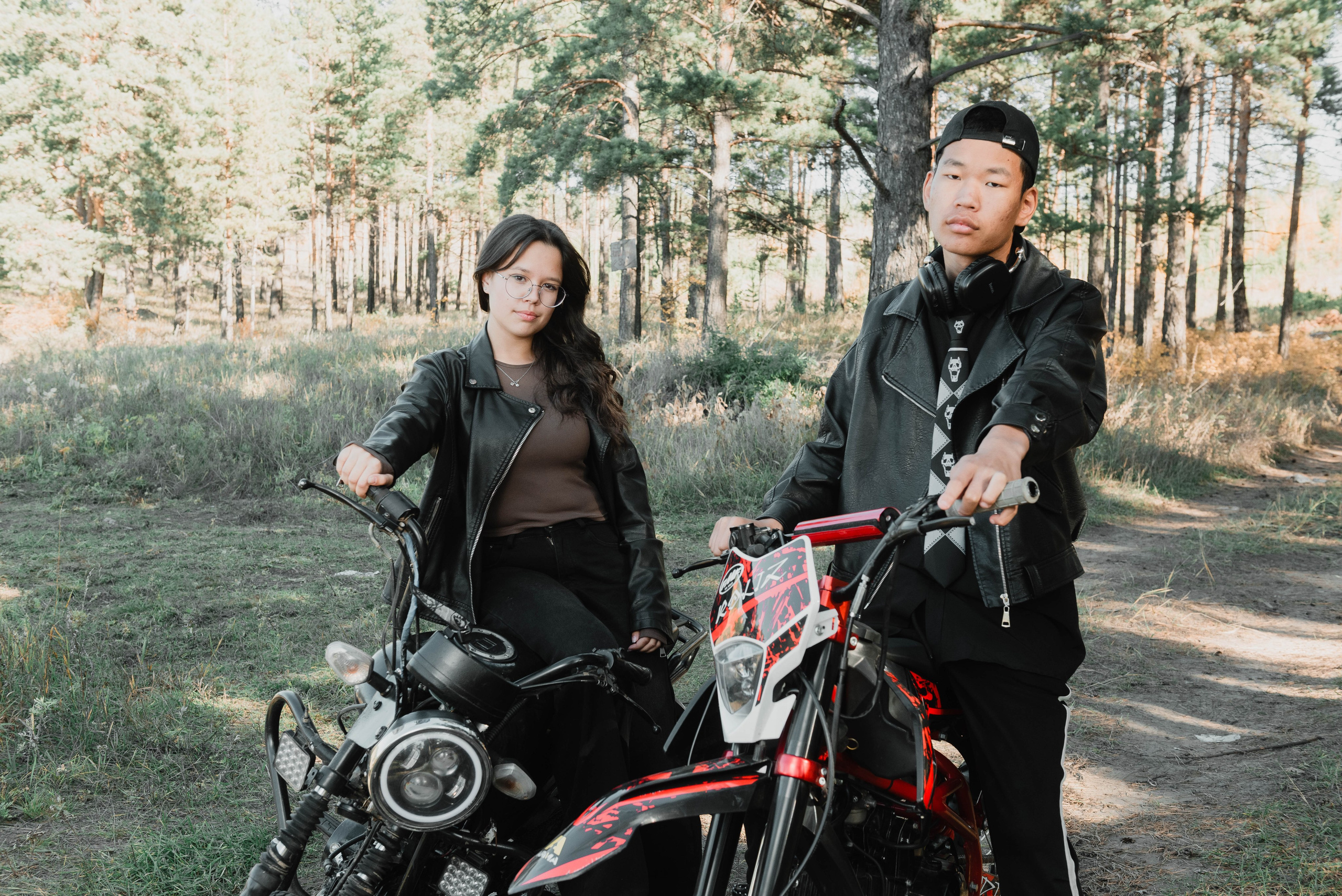 Выпускной фотоальбом для средней школы. Фотограф Эллина Дар г. Улан-Удэ