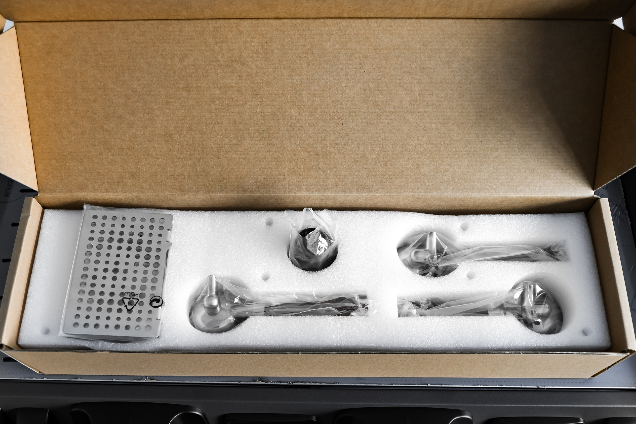 MANIFESTA SPECIALE FOR MARKETPLACE. Mixturecaptures