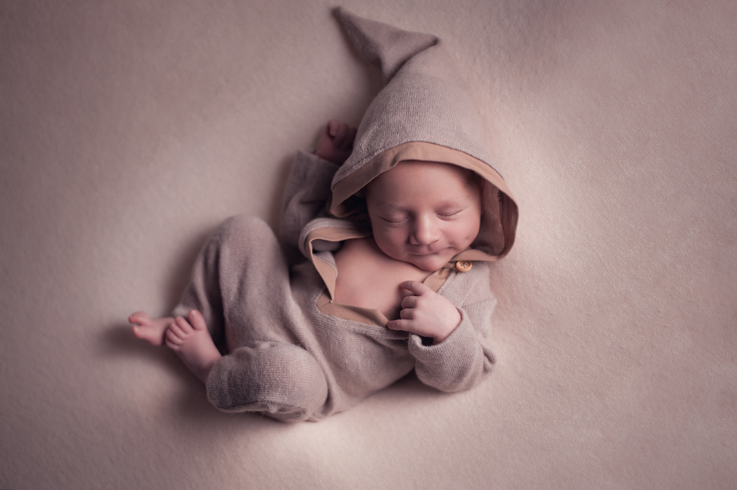 Новорождённые. Фотограф новорождённых в Москве и Московской области