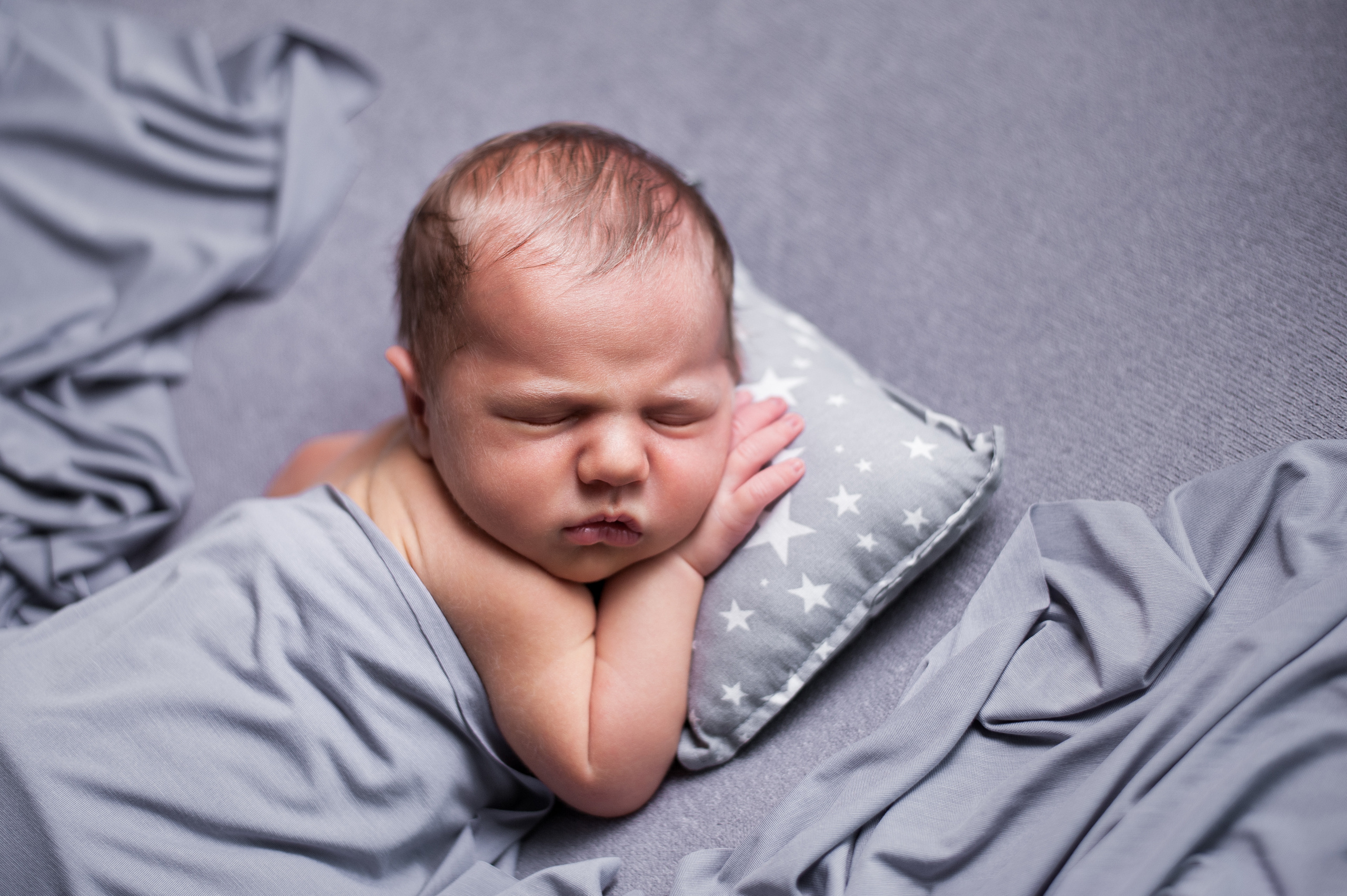 Новорождённые. Фотограф новорождённых в Москве и Московской области