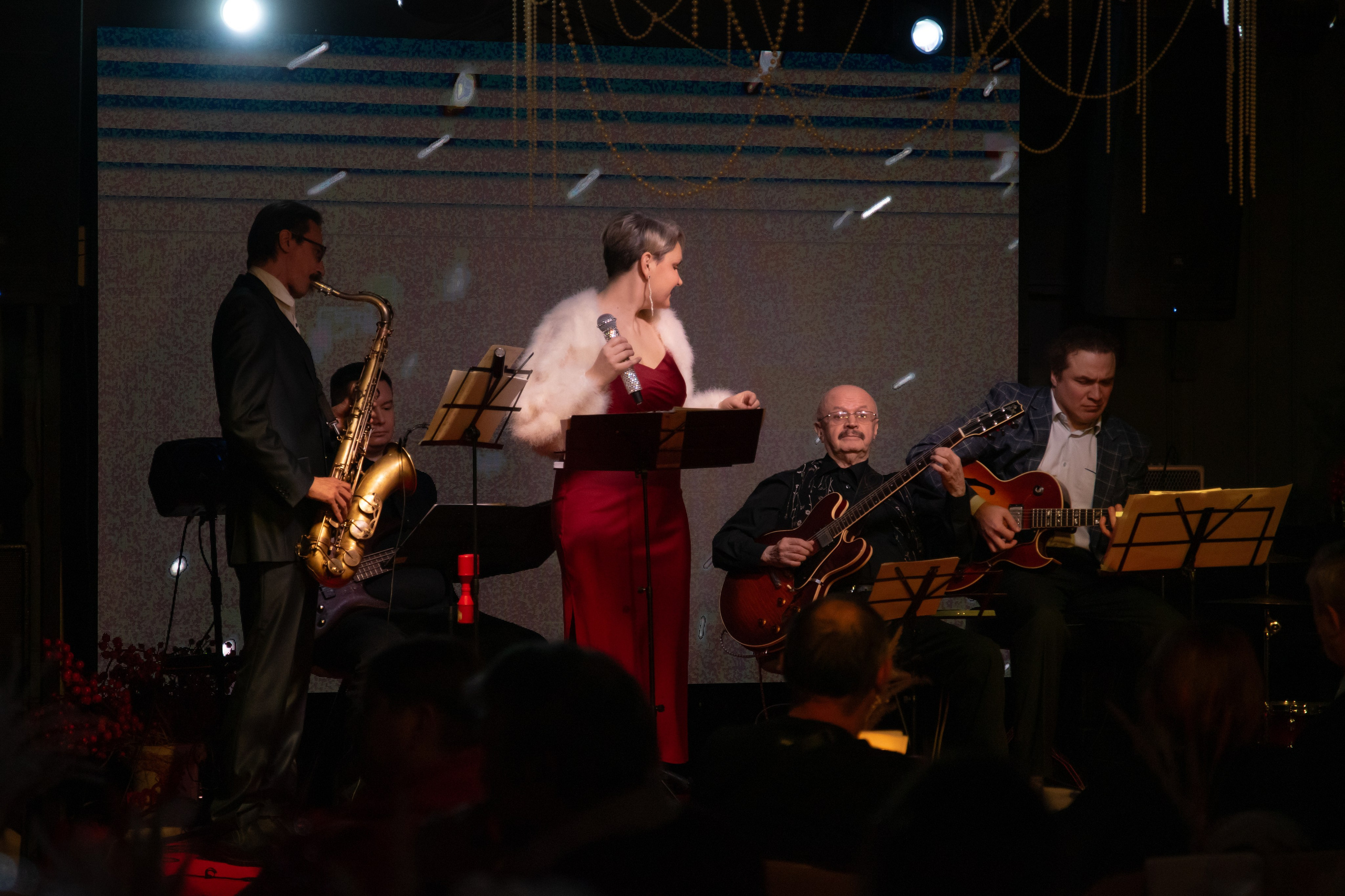 Джазовый концерт «Рождественское чудо». Фотограф в Ижевске. Репортажи, спорт, индивидуальные фотосессии
