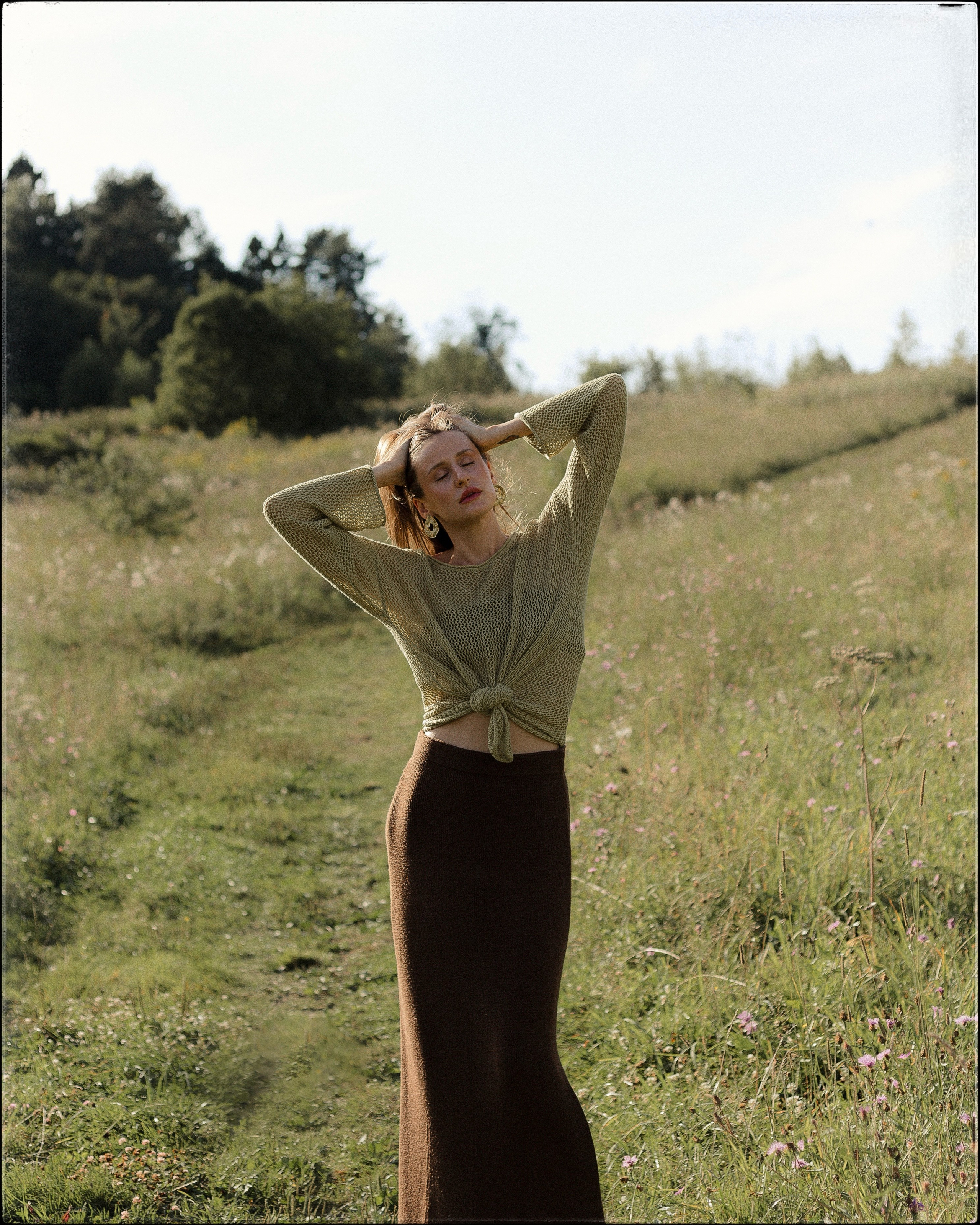 Съёмка в поле. Женский и лавстори фотограф в Москве Елена Аксютко