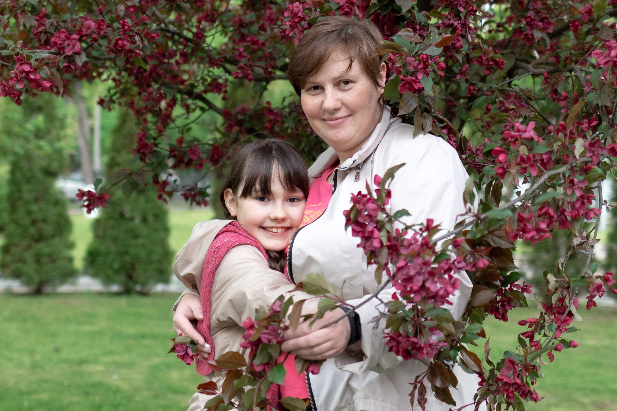 Весна портреты в цветении. Семейный фотограф в Минске Приболовец Светлана