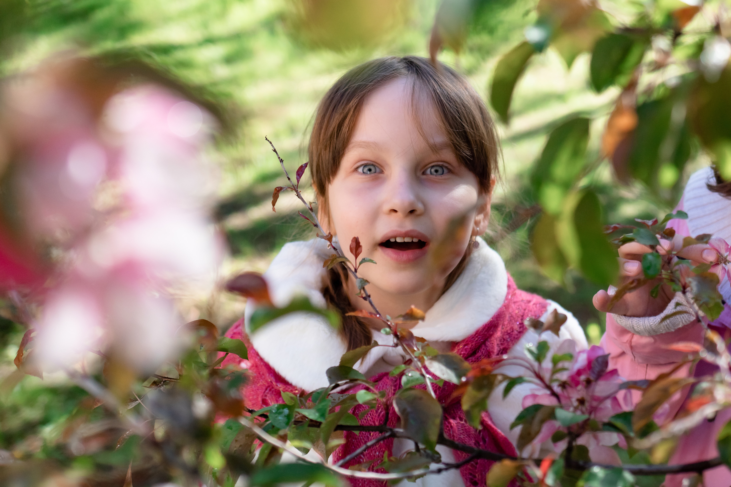 Весна портреты в цветении. Семейный фотограф в Минске Приболовец Светлана