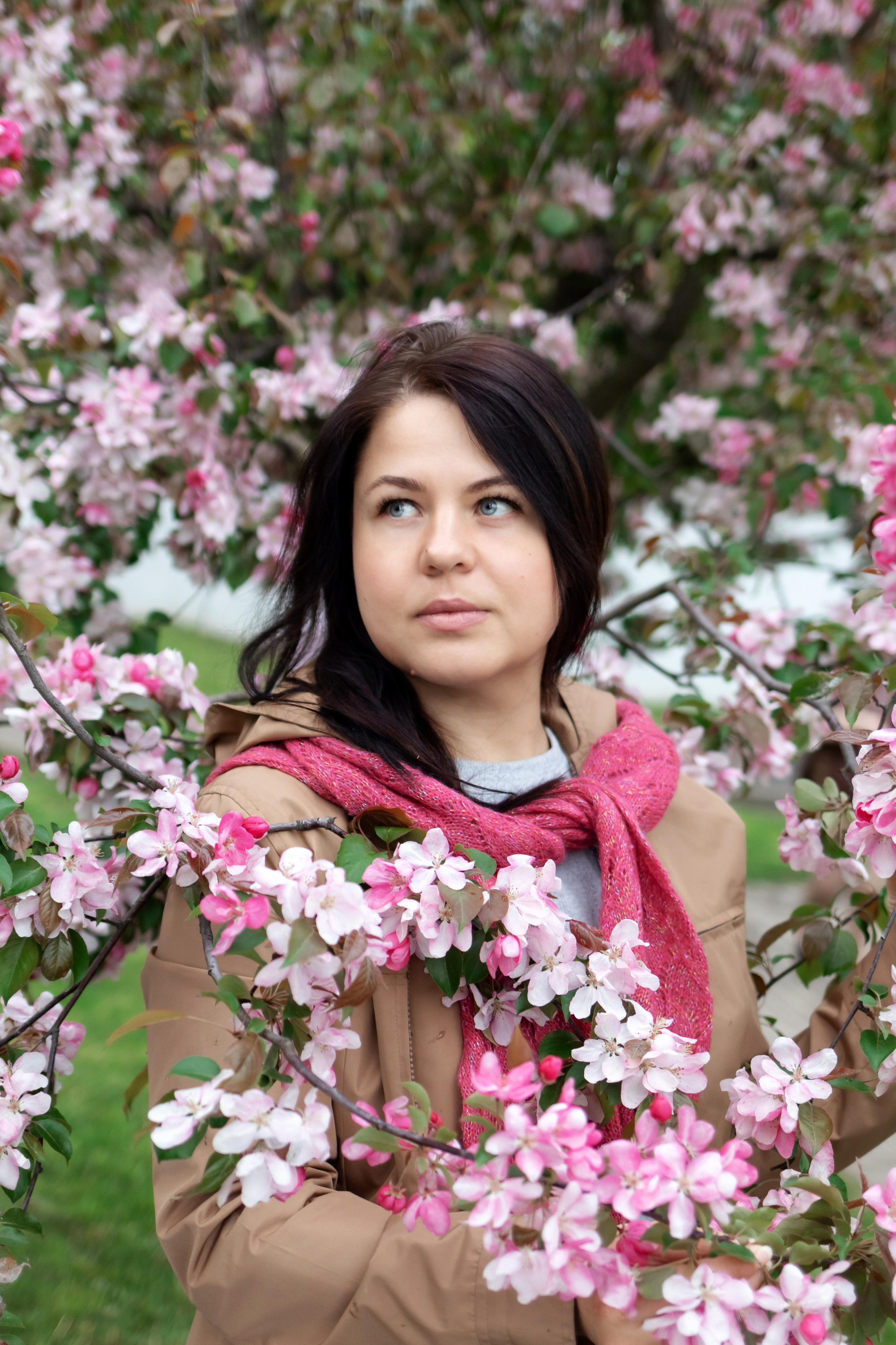 Весна портреты в цветении. Семейный фотограф в Минске Приболовец Светлана