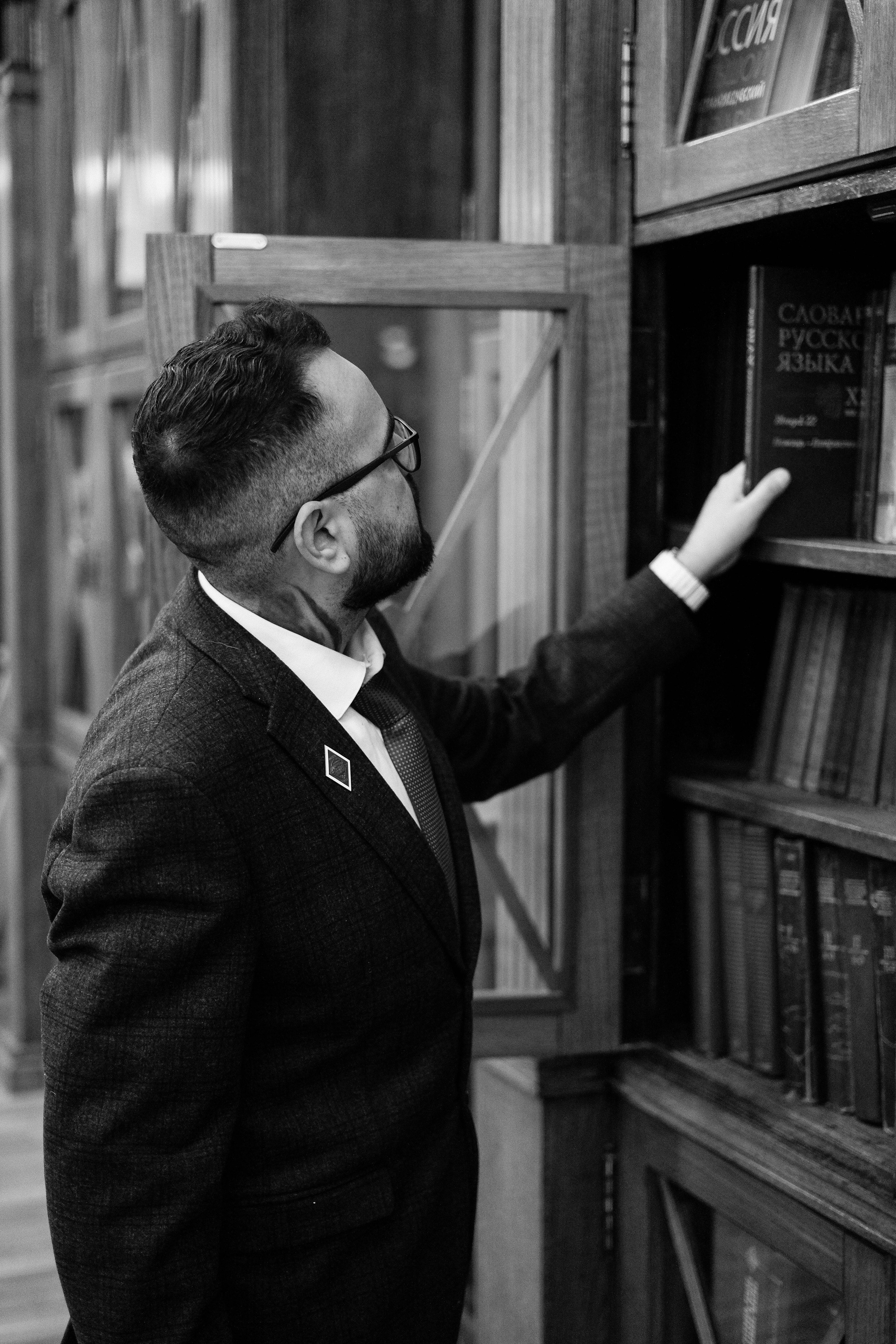 Филолог и редактор Баязид Рзаев. Портретный фотограф в Москве Таня Майорова