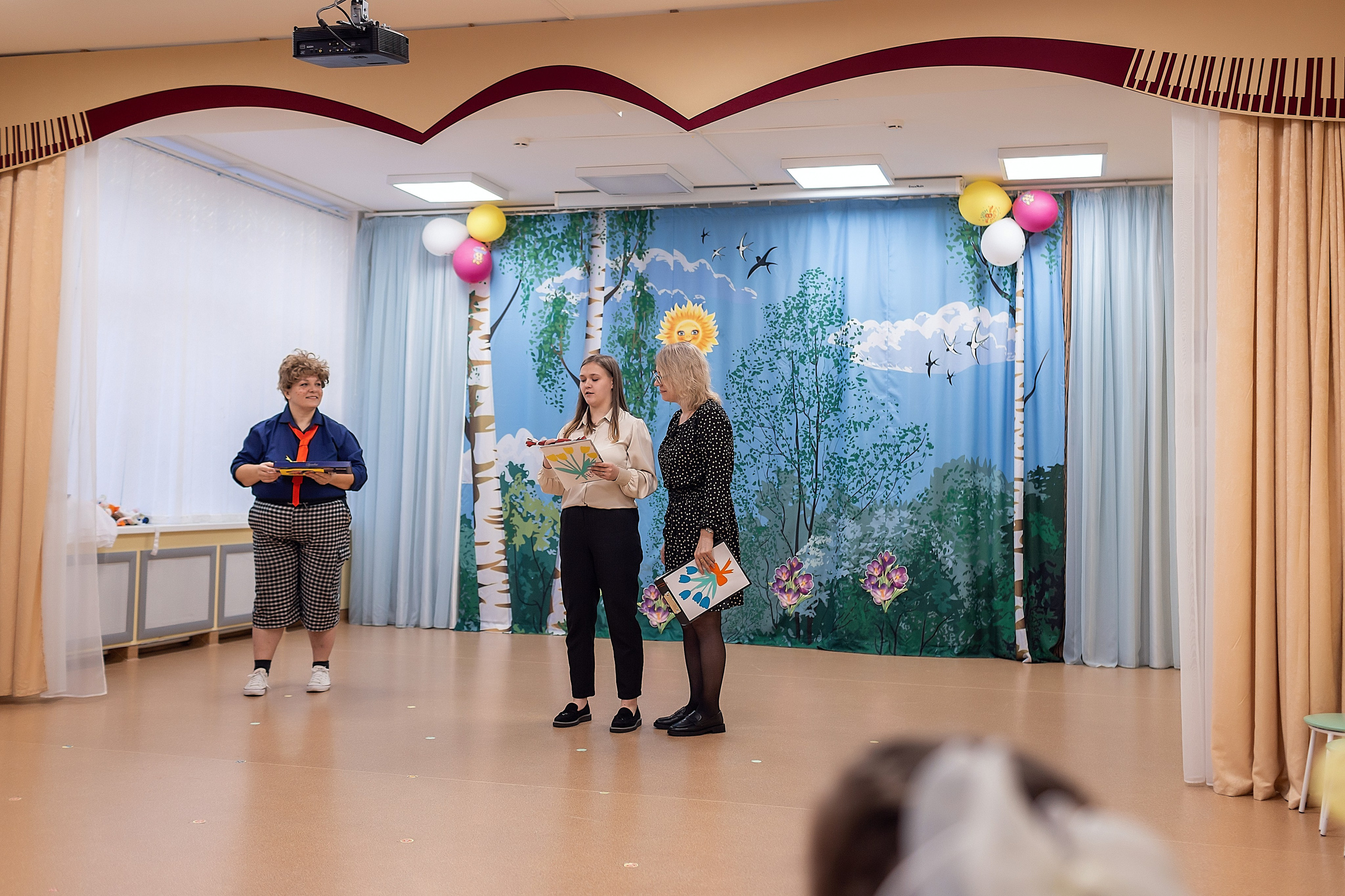 Весенний утренник_старшая группа_2025. Семейный фотограф в Санкт-Петербурге