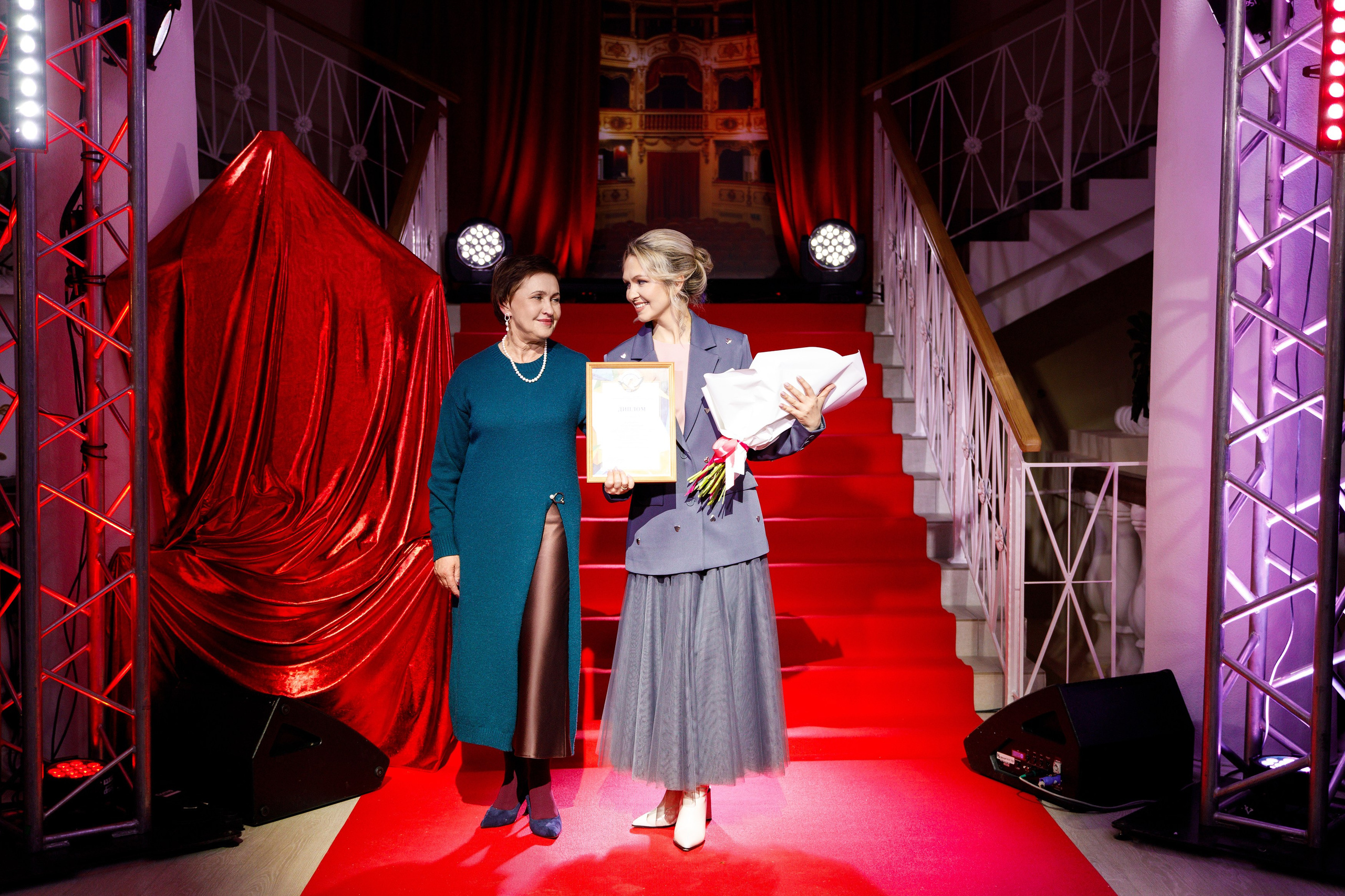 Награждение победителя конкурса «Учитель Года» г. Горнозаводск. Фотограф Дмитрий Молчанов | Фотограф Пермь | Фотограф