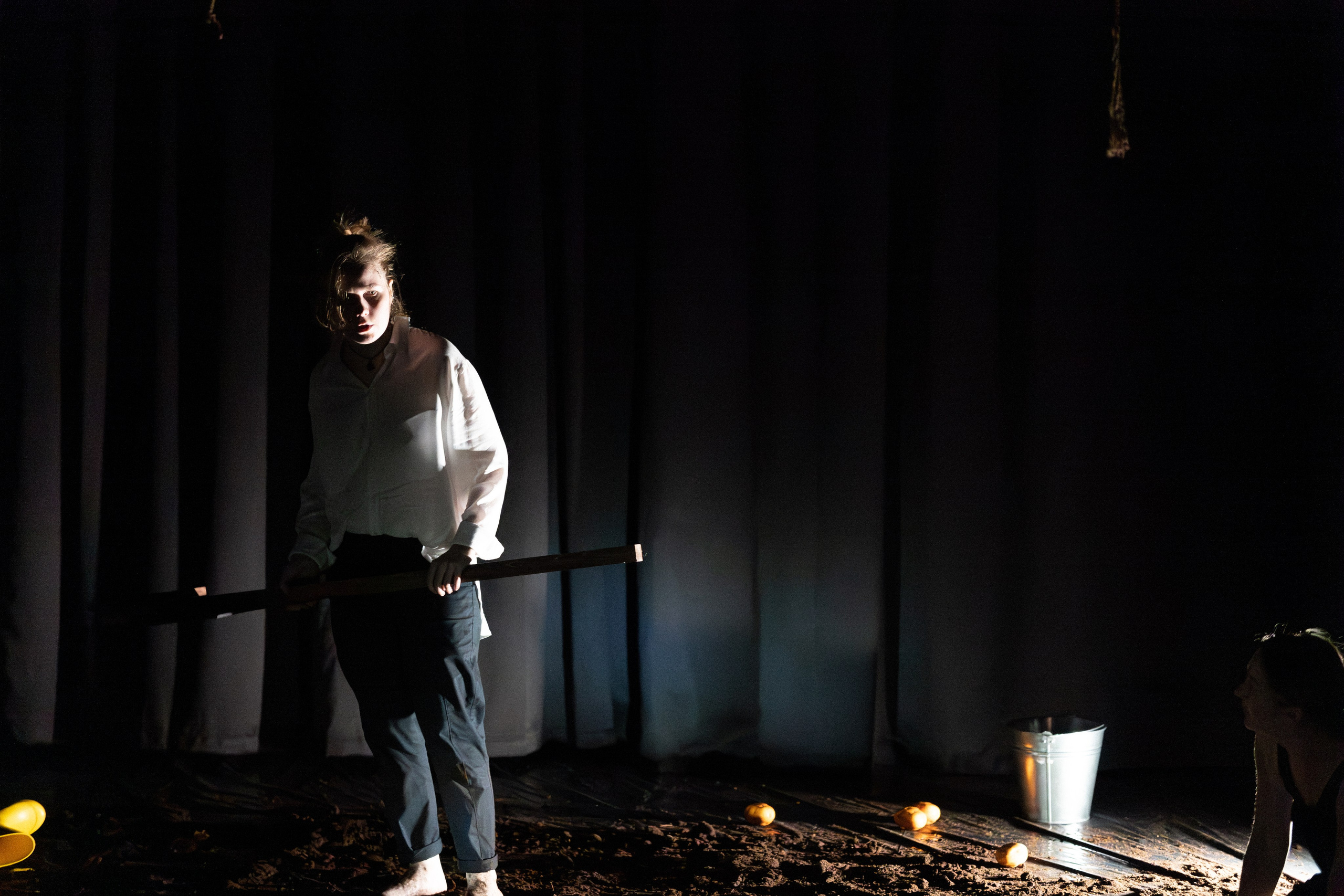 Спектакль «Чудная баба». Репортажный и портретный фотограф Андрей Гаровский