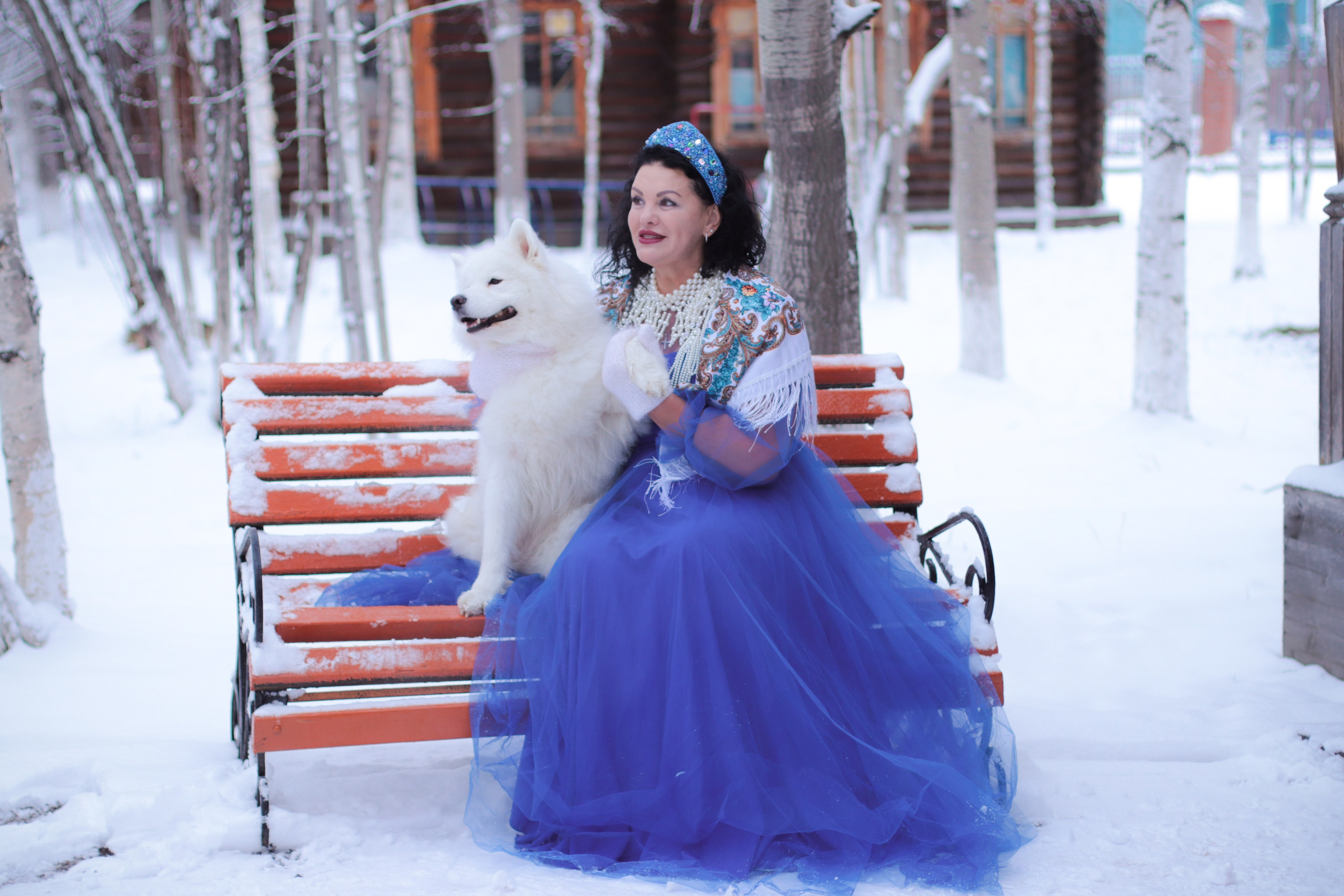 С белым псом. Фотограф в Сургуте Брызгунова Анастасия