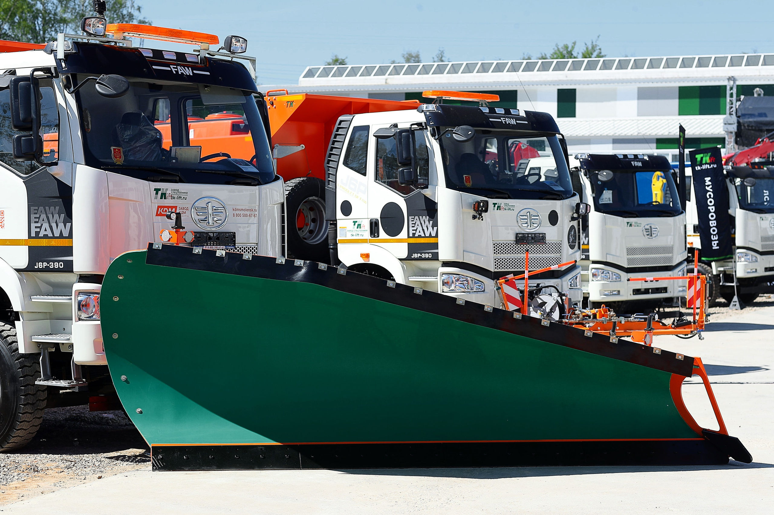 Завод спецтехники ТК ЛИФТ. PACARD PRODUCTION — фотосъемка контента для Вашего бизнеса