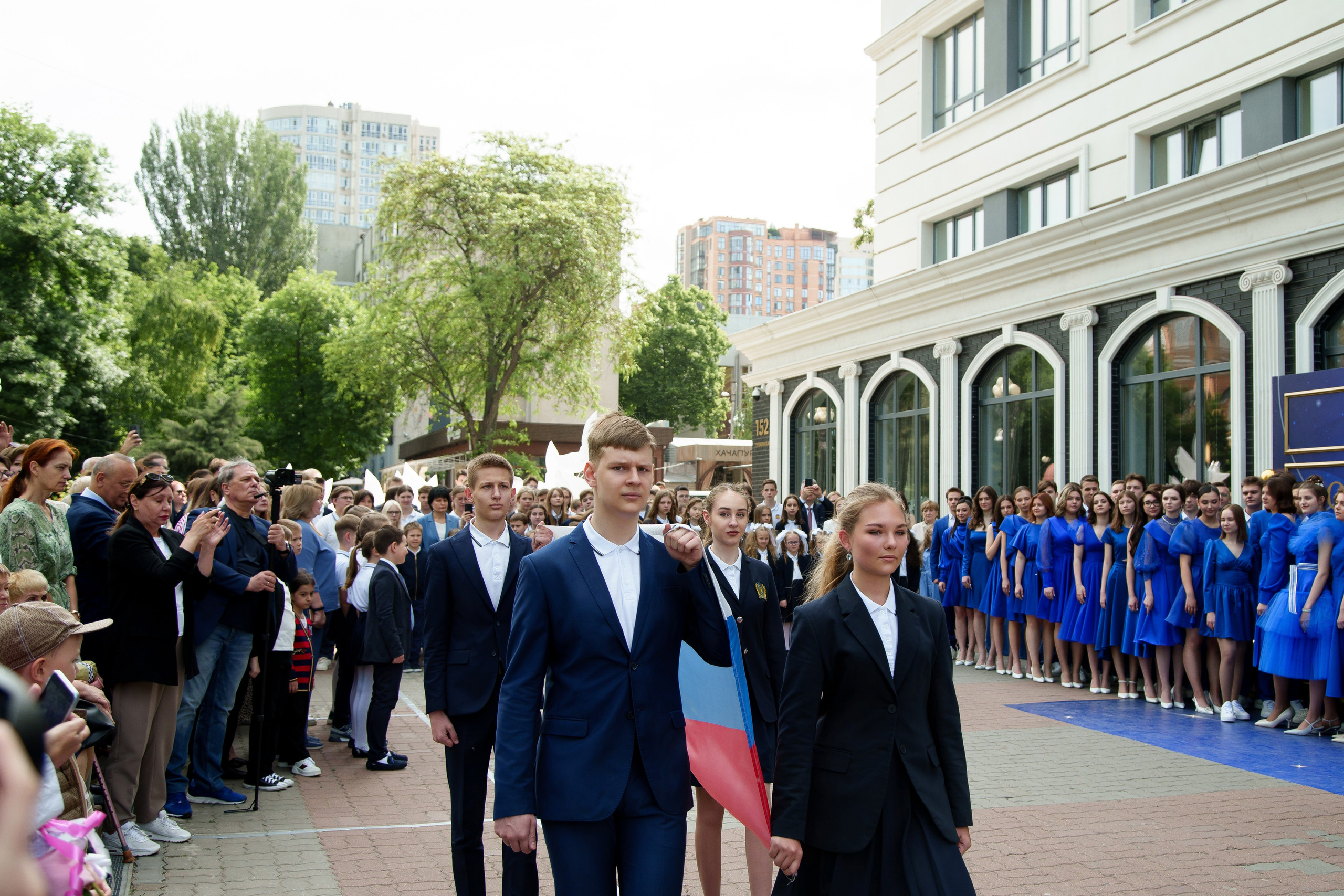 Выпускной лицей КЭО. Фотограф Олег Сотник