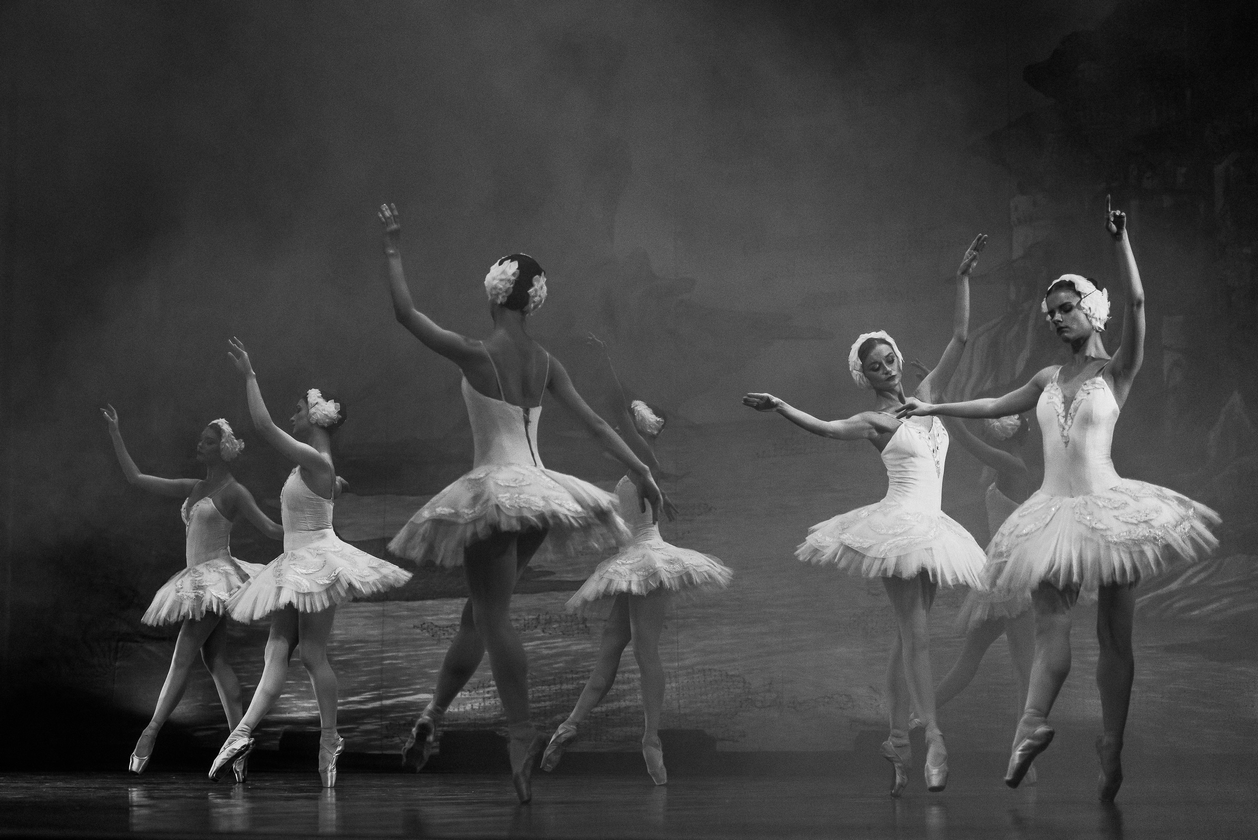 •Концерты. Фотограф Ксения Шевкопляс. г. Калининград. Кинематографический стиль — эстетика и истории, рассказанные через объектив