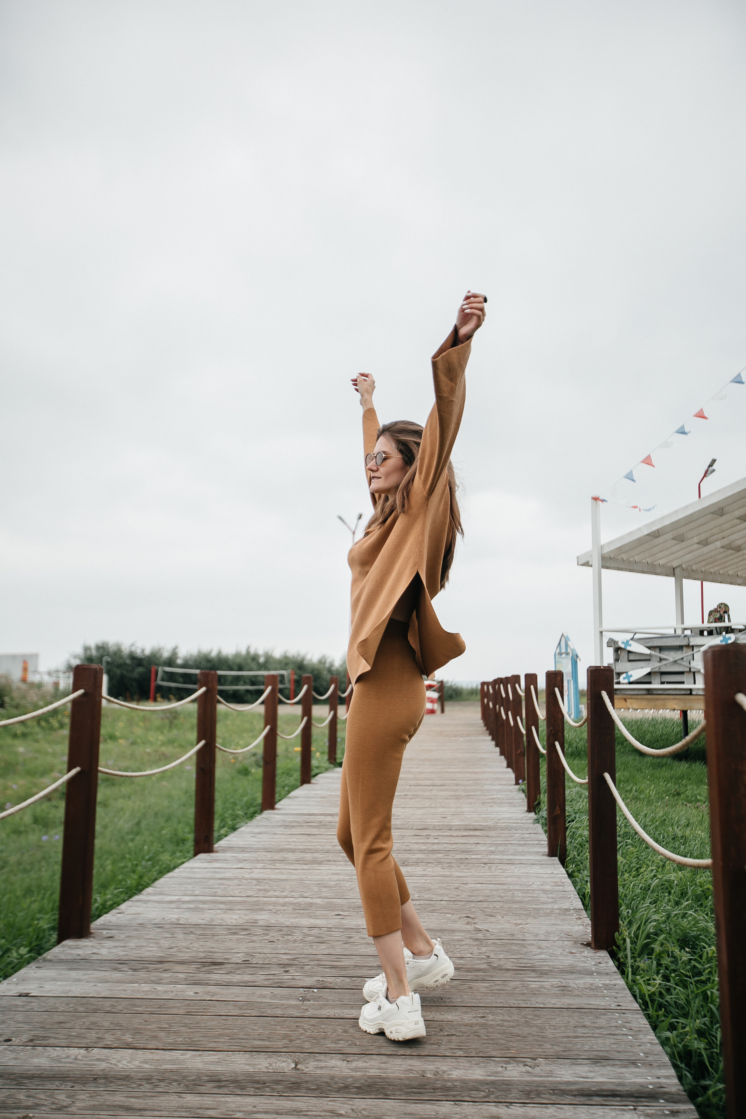 Ветер нежно треплет волосы, о любви мне говорит. Душевный фотограф Ваших самых ярких событий Марина Погребняк