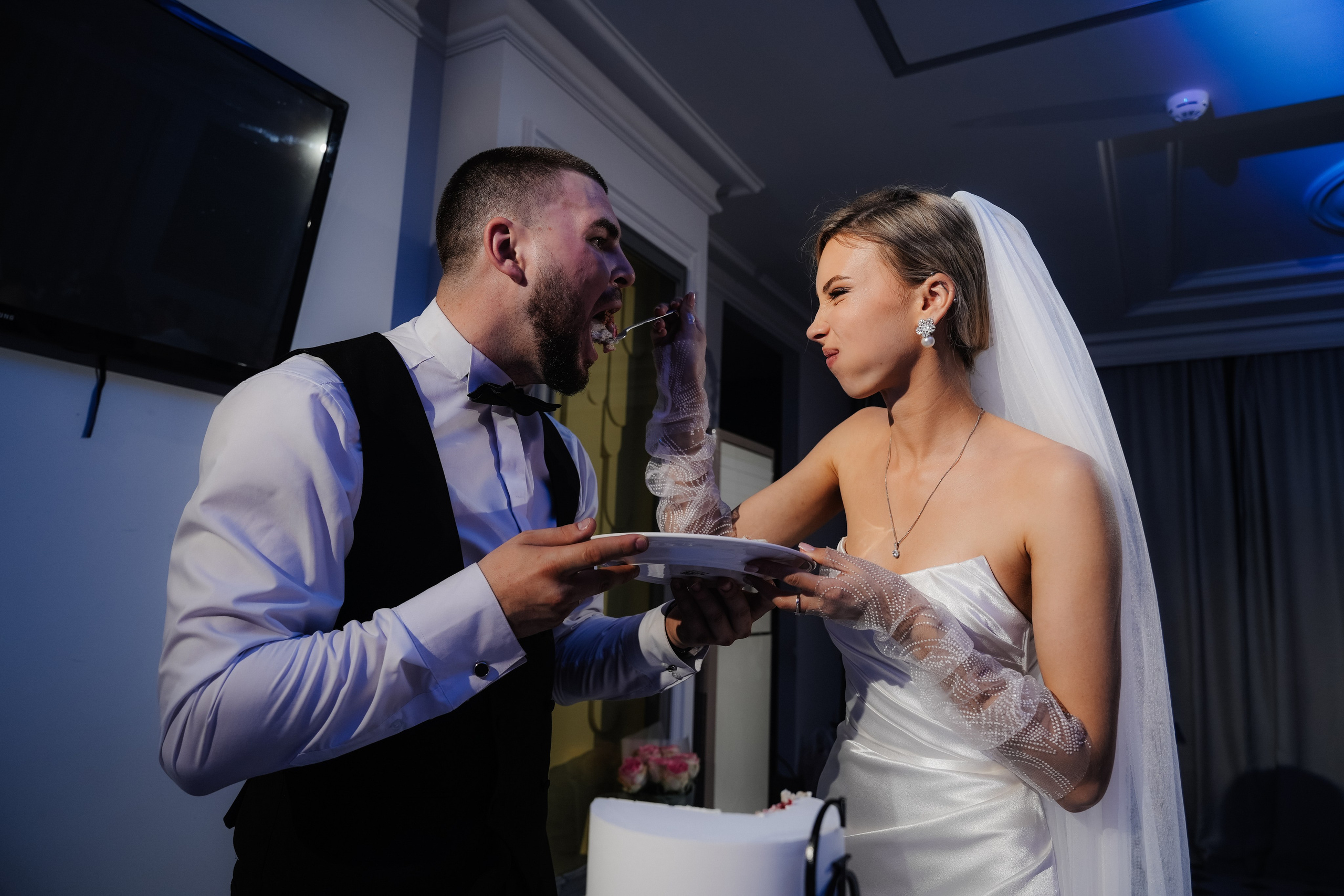 Astoria. VISUAL ARTIST · KRONGAUZ ANASTASIA