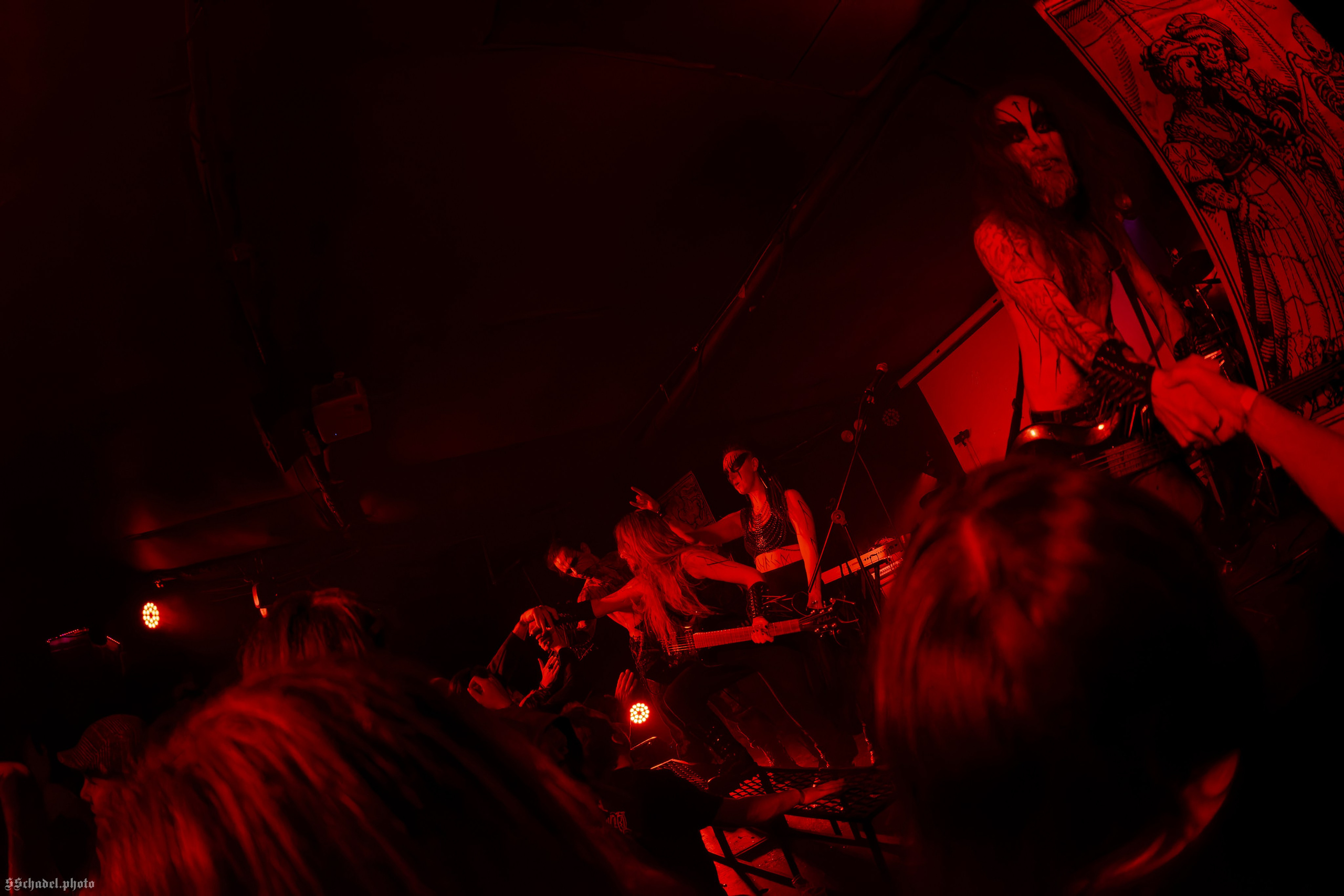 Frostlagte Måne 11.04.25. We will make everything metal!