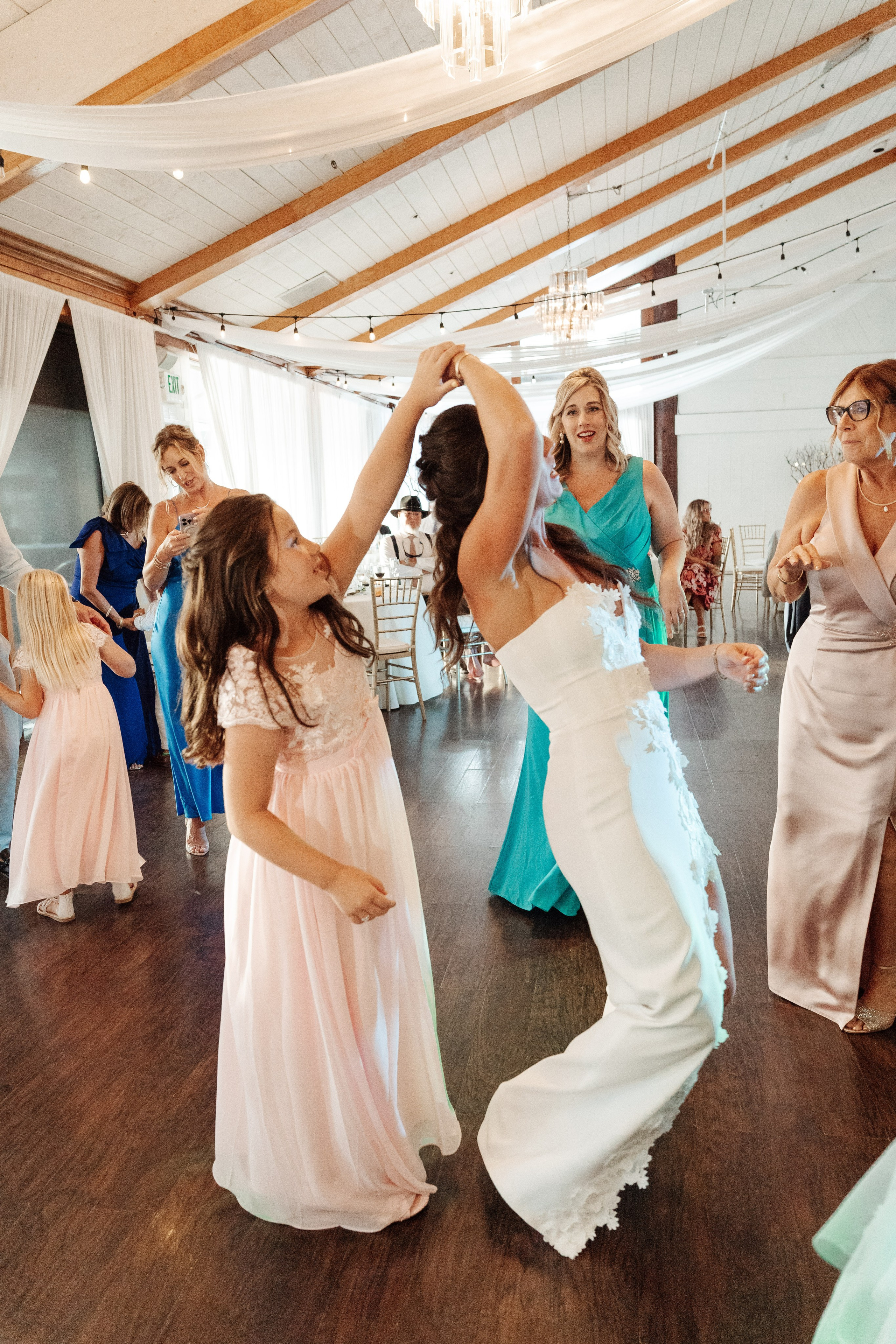 2025-08-16_BryanAmber. Ретушер Зенькевич Света