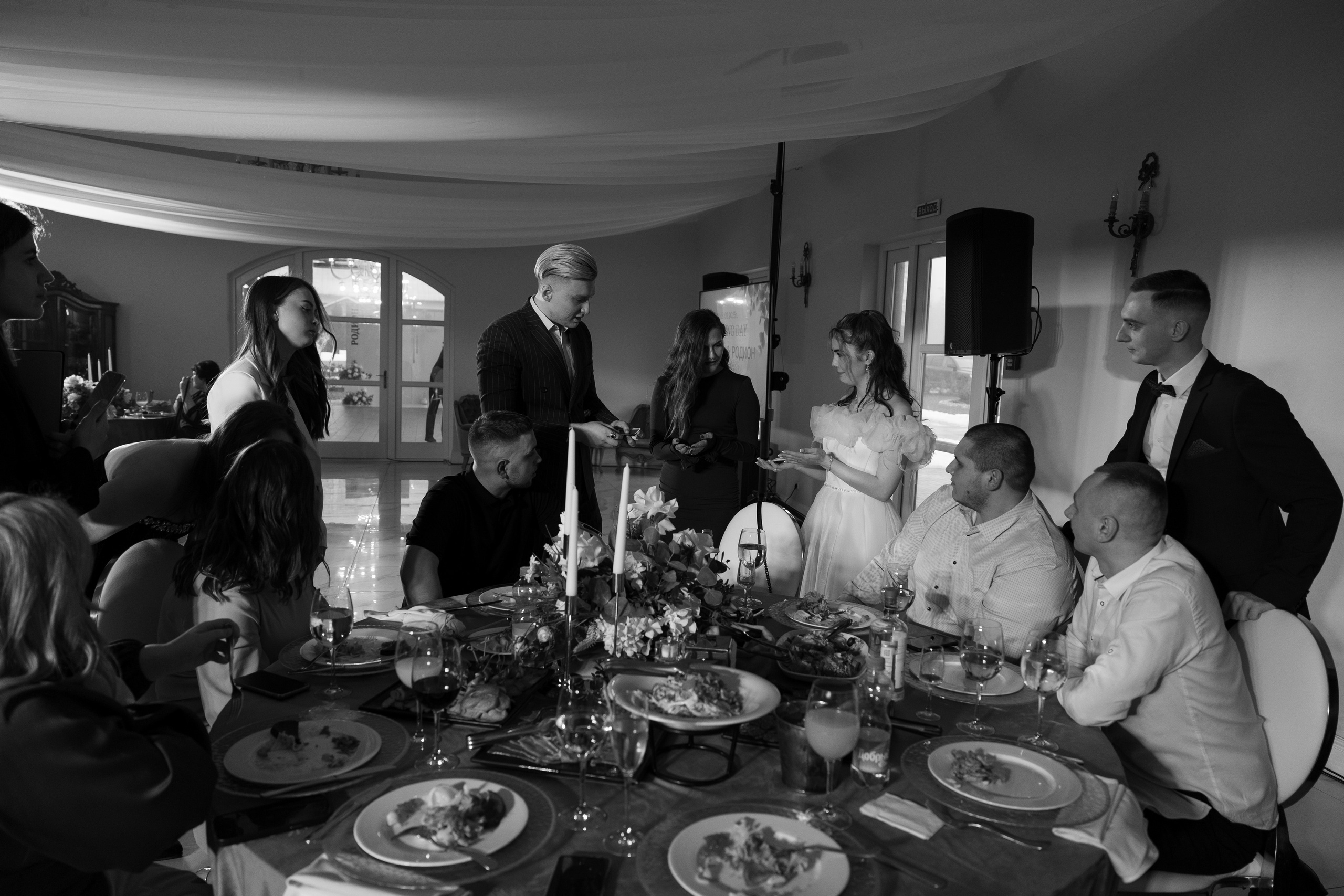 Банкет Усадьба зал «Конюшня». Свадебный фотограф Калининград