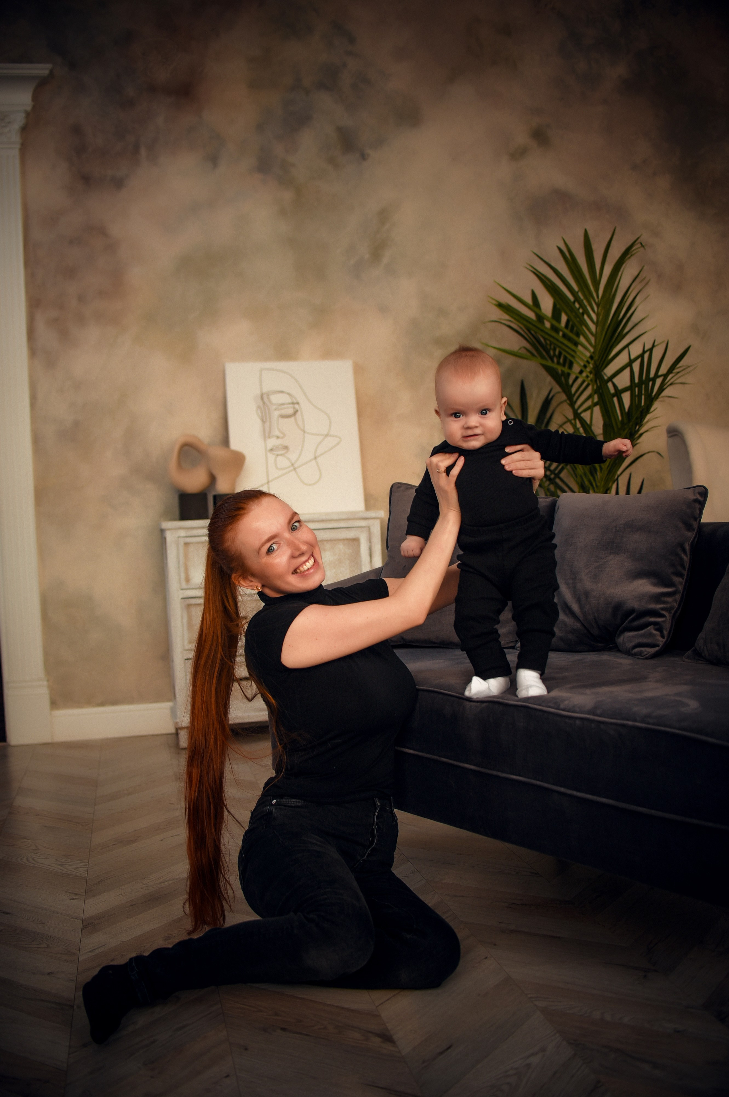 Семейная студийная фотосессия 3. Свадебный, семейный, детский, контент фотограф в Омске Максим Ильин