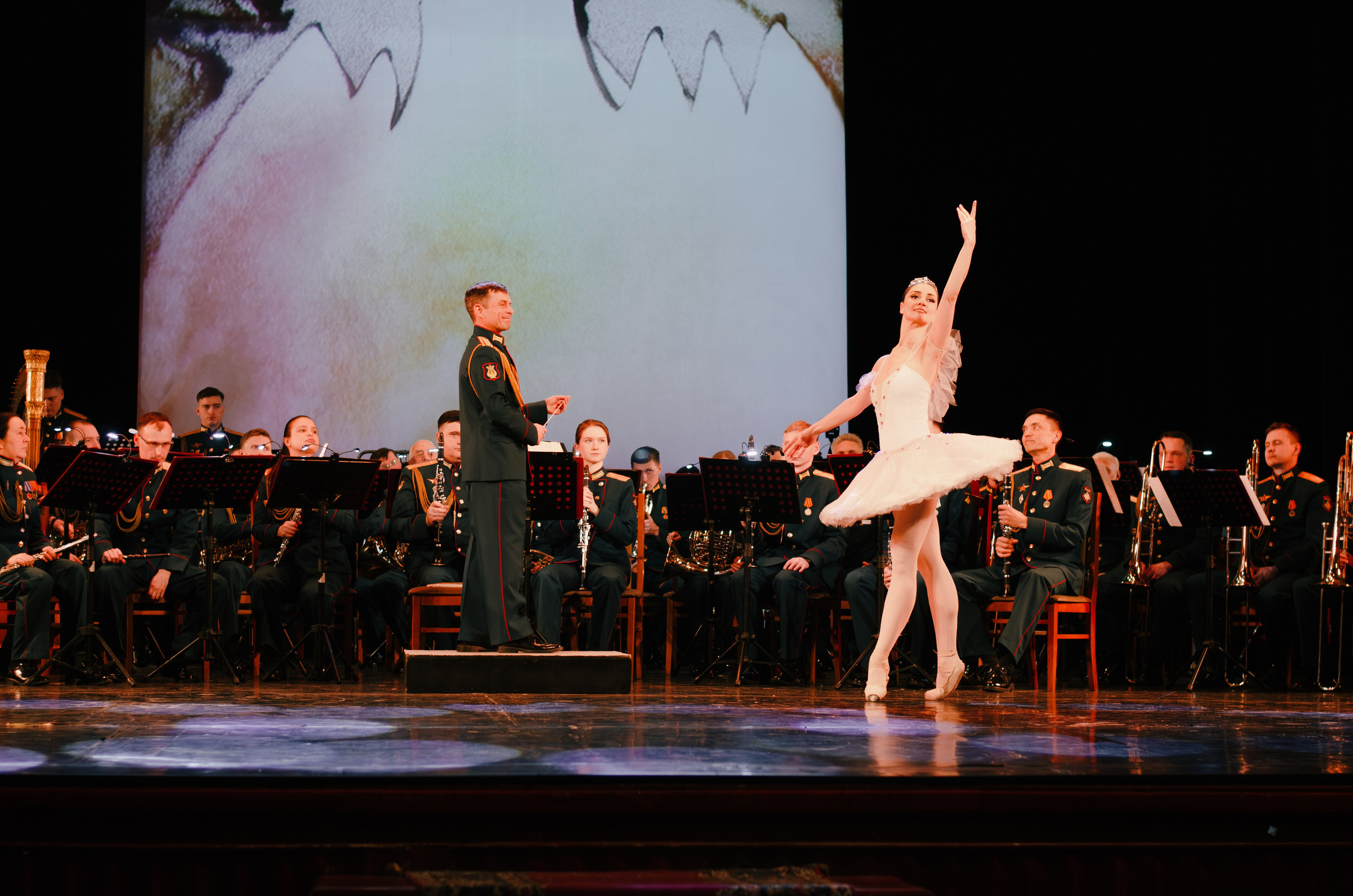 Новогодняя программа «Щелкунчик» на сцене Дома Офицеров. Портретный и репортажный фотограф в Санкт-Петербурге Варвара Жукова