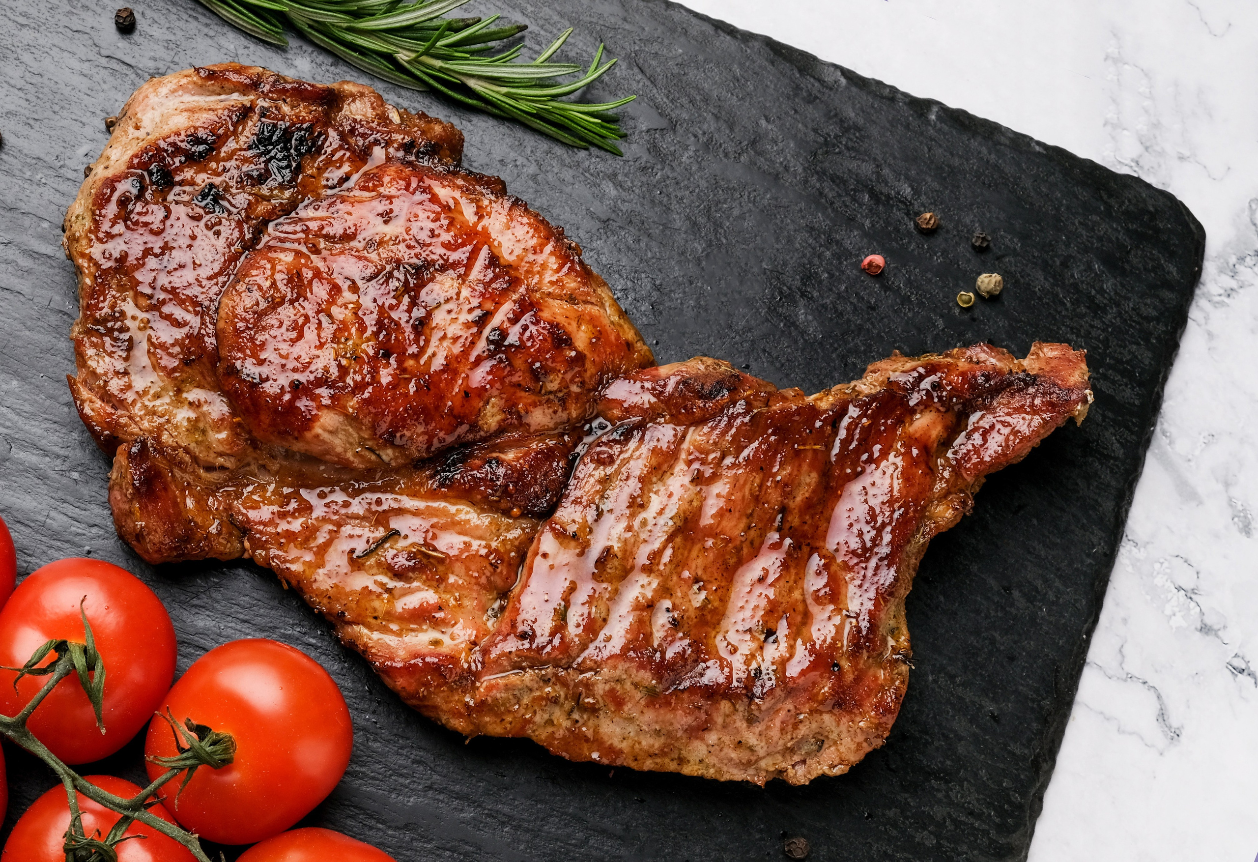 Фотография жареного стейка