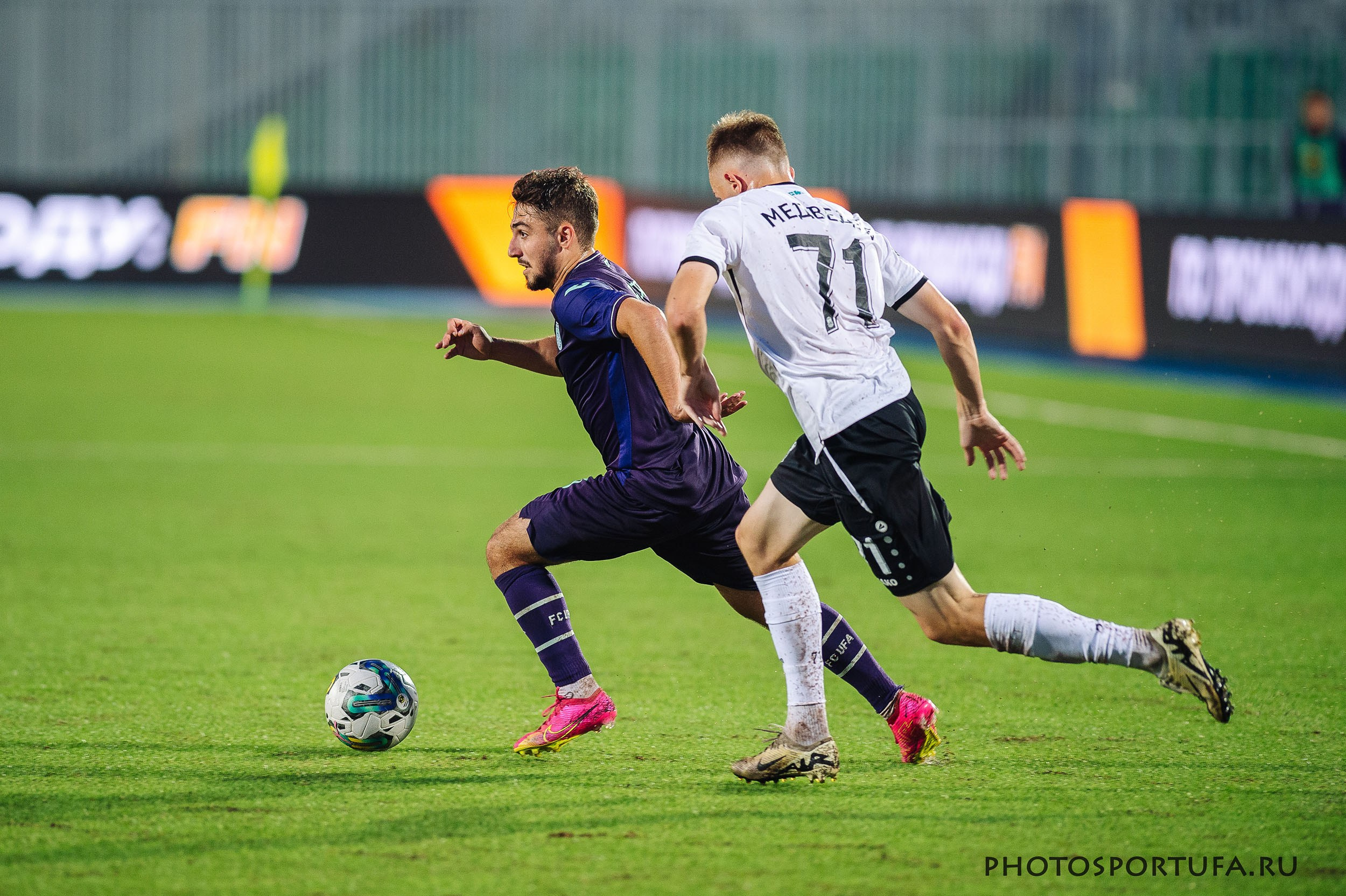 Россия — МЕЛБЕТ — Первая Лига. 4 -й тур «ФК УФА» — ФК «Тюмень». Спортивный фотограф в Уфе Евгений Буров