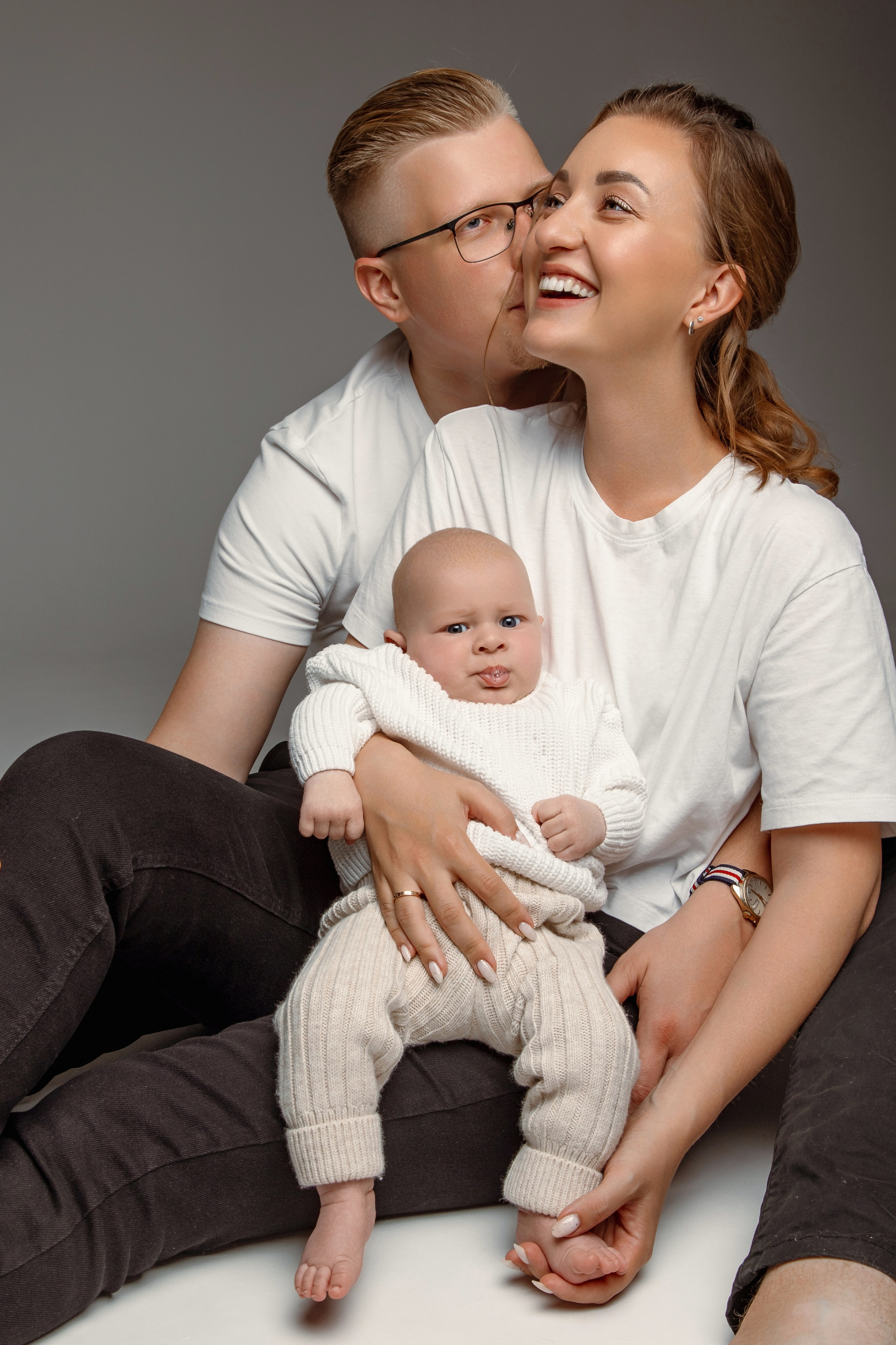 Мама и малыш. Фотограф Беременности и Новорождённых в Кемерово